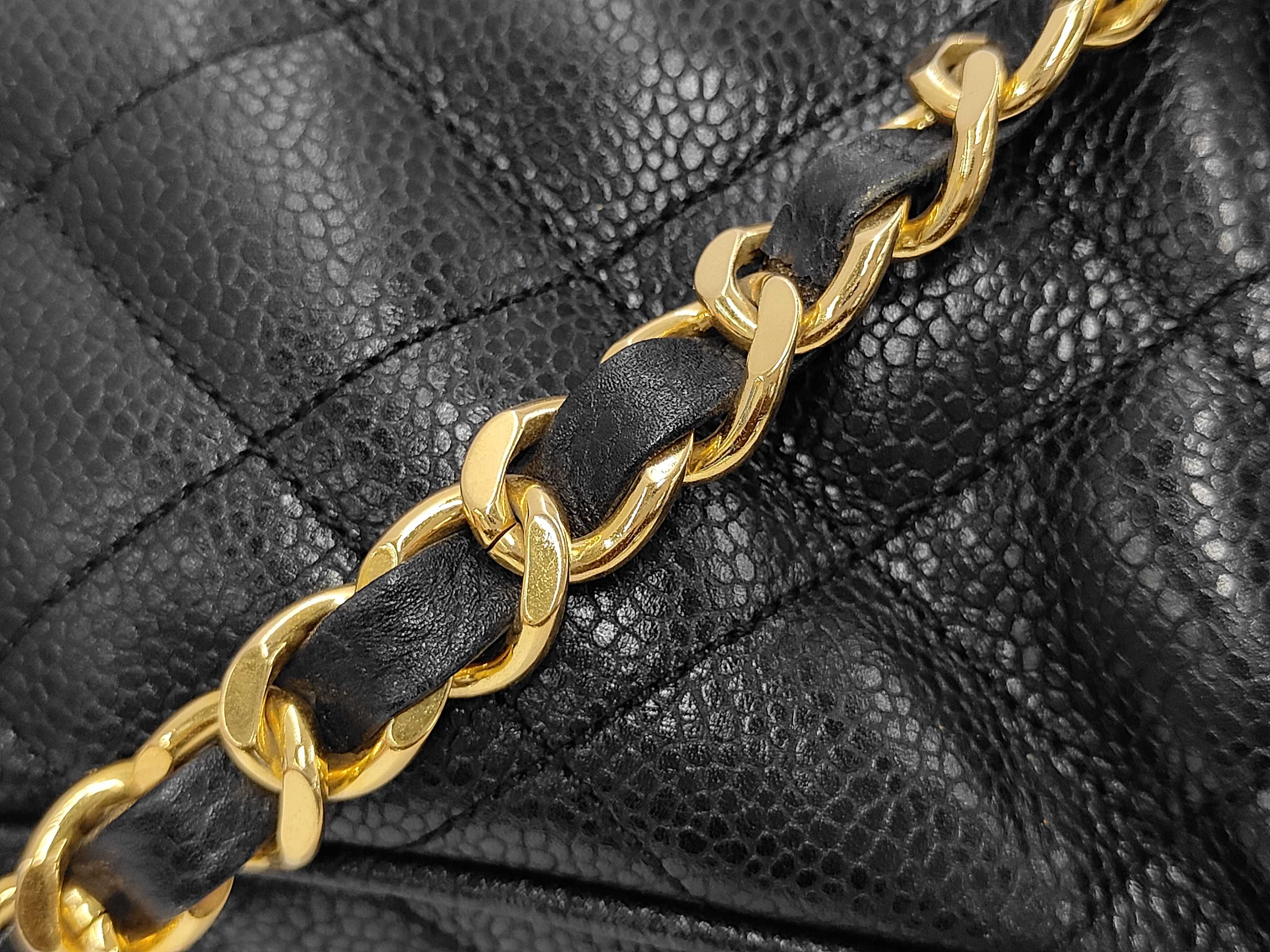 backpack, grained calfskin, black and gold, Matelassé style. — view 6