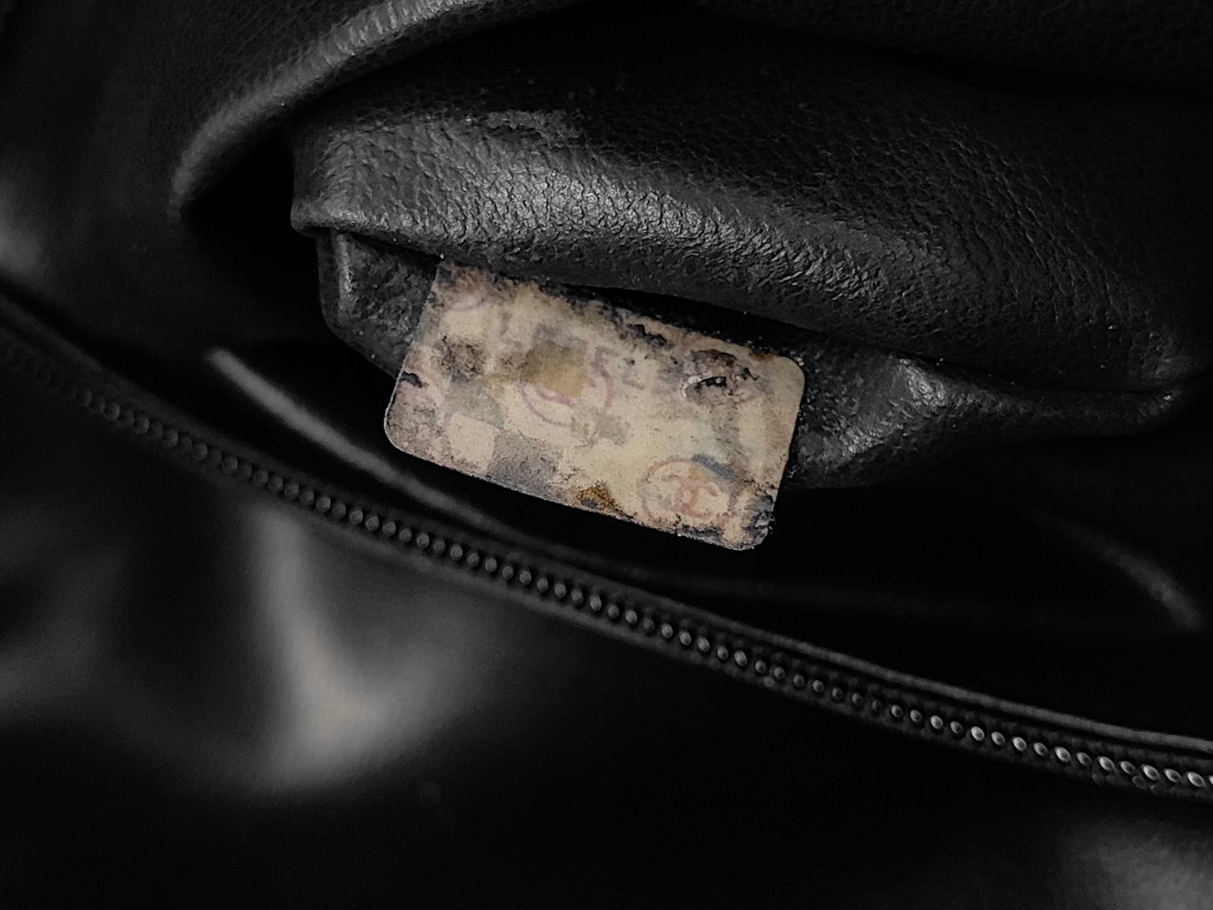 backpack, grained calfskin, black and gold, Matelassé style. — view 10