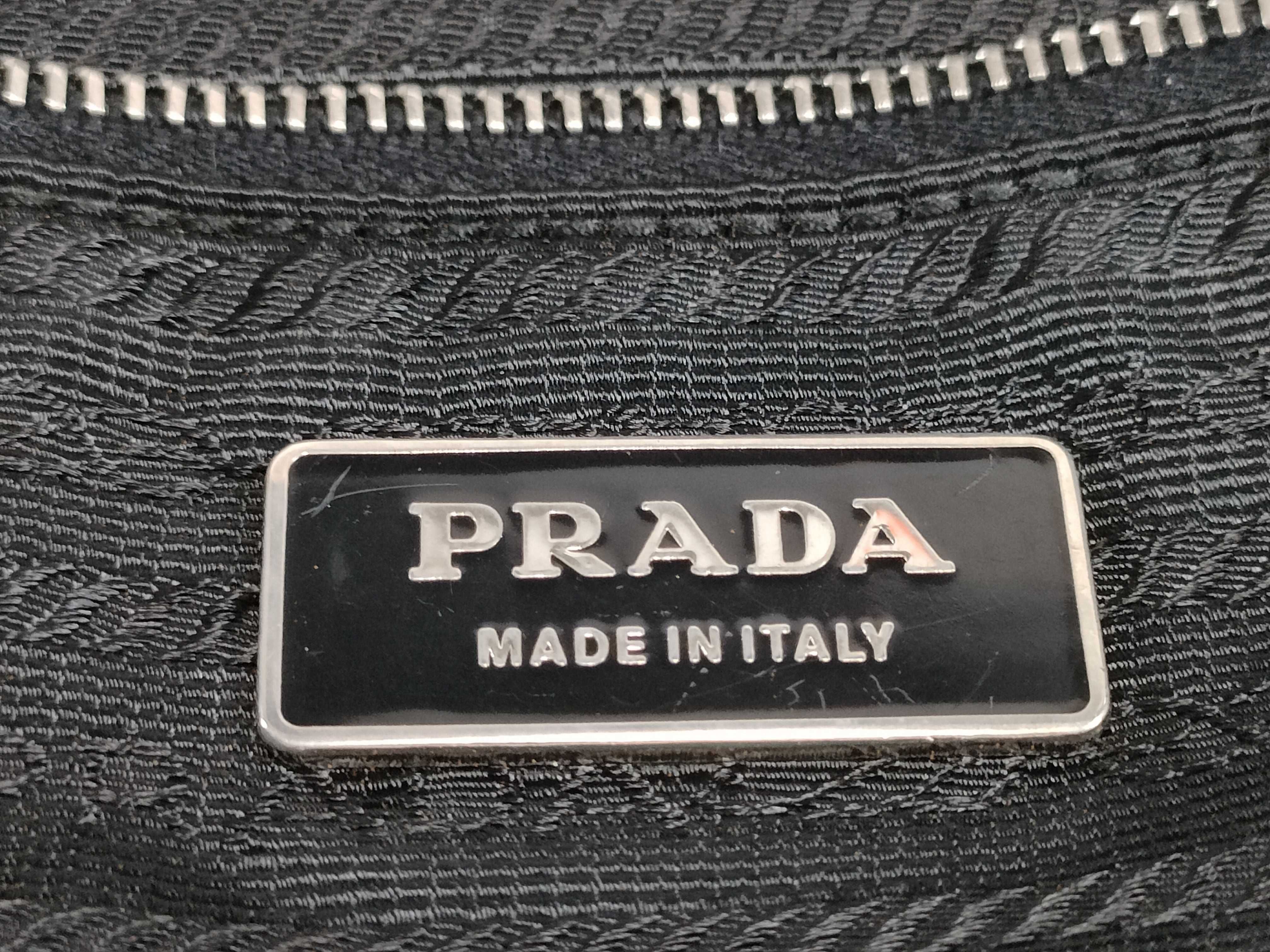 nylon leather handbag, black, serial number, padlock, key. — view 12