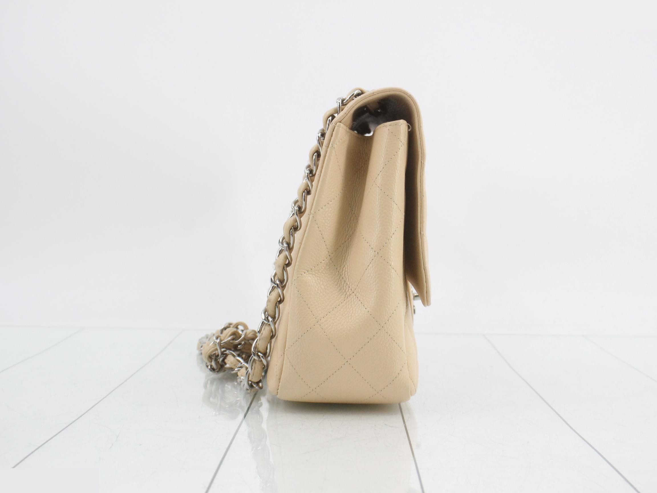 Matelassé Classic Flap Medium Caviar Skin Beige — view 4