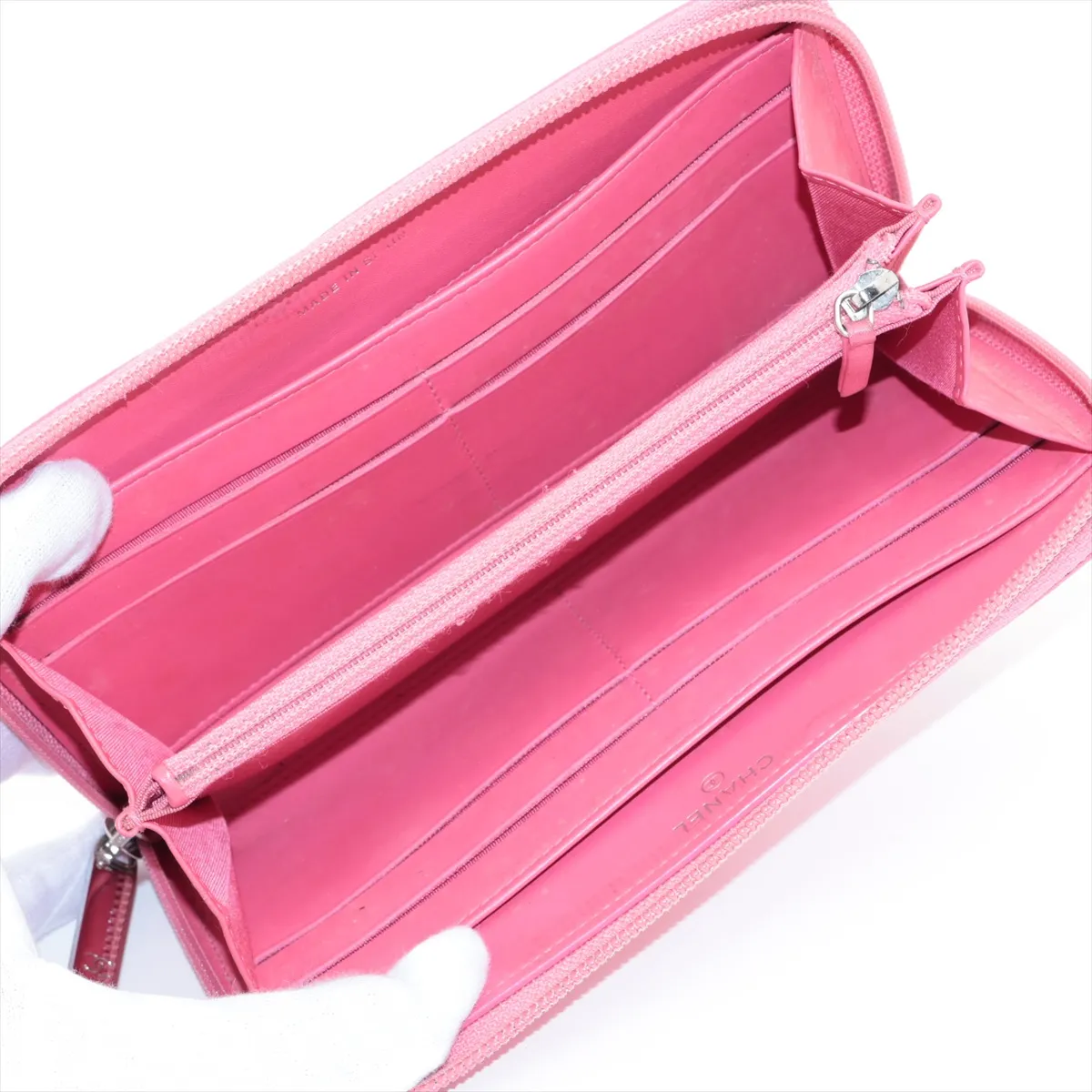 Coco Mark Caviar Skin Round Zip Wallet, Pink, Silver Hardware, 22034882 — view 3