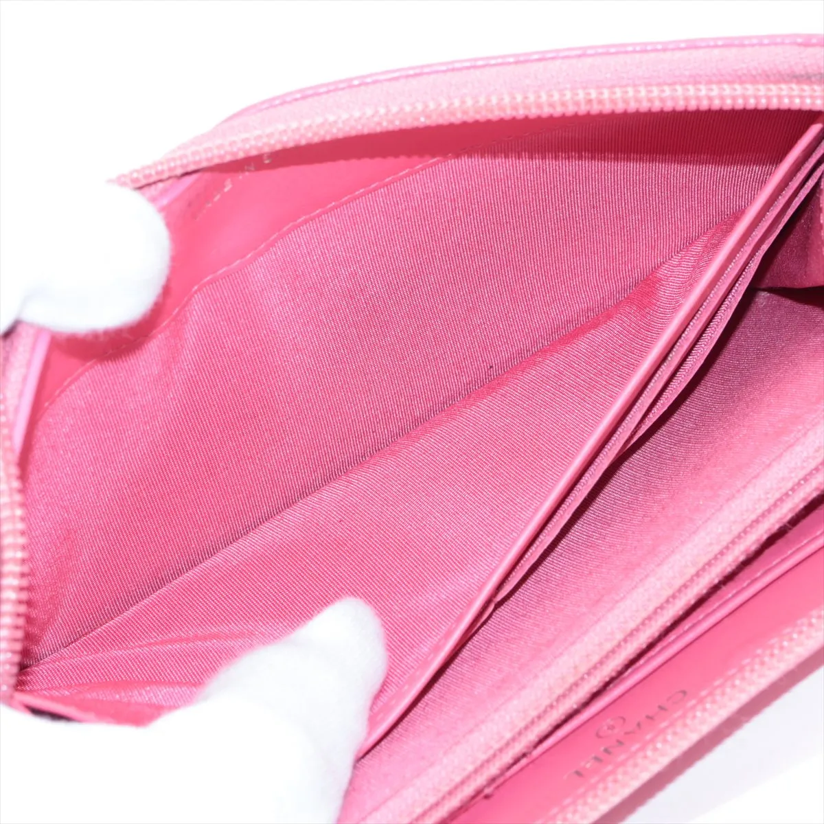 Coco Mark Caviar Skin Round Zip Wallet, Pink, Silver Hardware, 22034882 — view 4