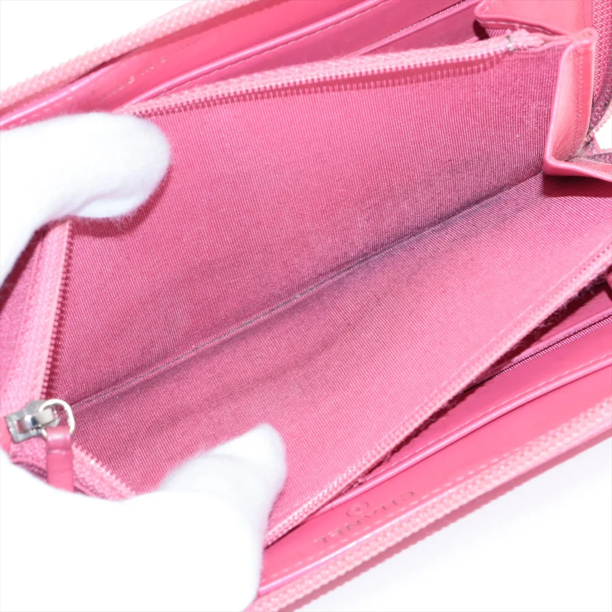 Coco Mark Caviar Skin Round Zip Wallet, Pink, Silver Hardware, 22034882 — view 8