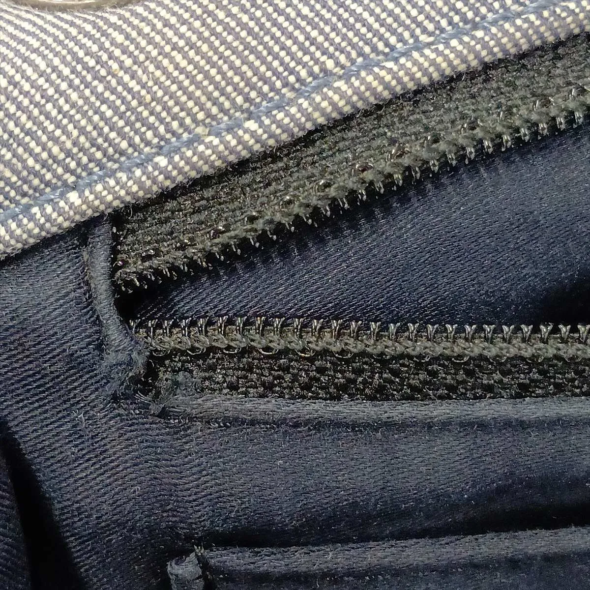 [Individually packaged] Chanel Patchwork Denim Single Flap Double Chain Bag, Blue, Silver Hardware, 20893363 — view 13