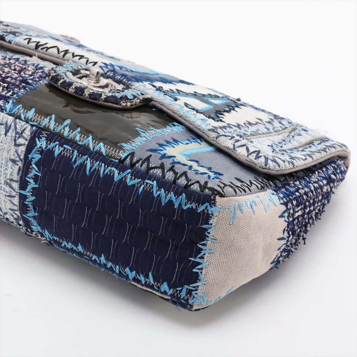 [Individually packaged] Chanel Patchwork Denim Single Flap Double Chain Bag, Blue, Silver Hardware, 20893363 — view 3