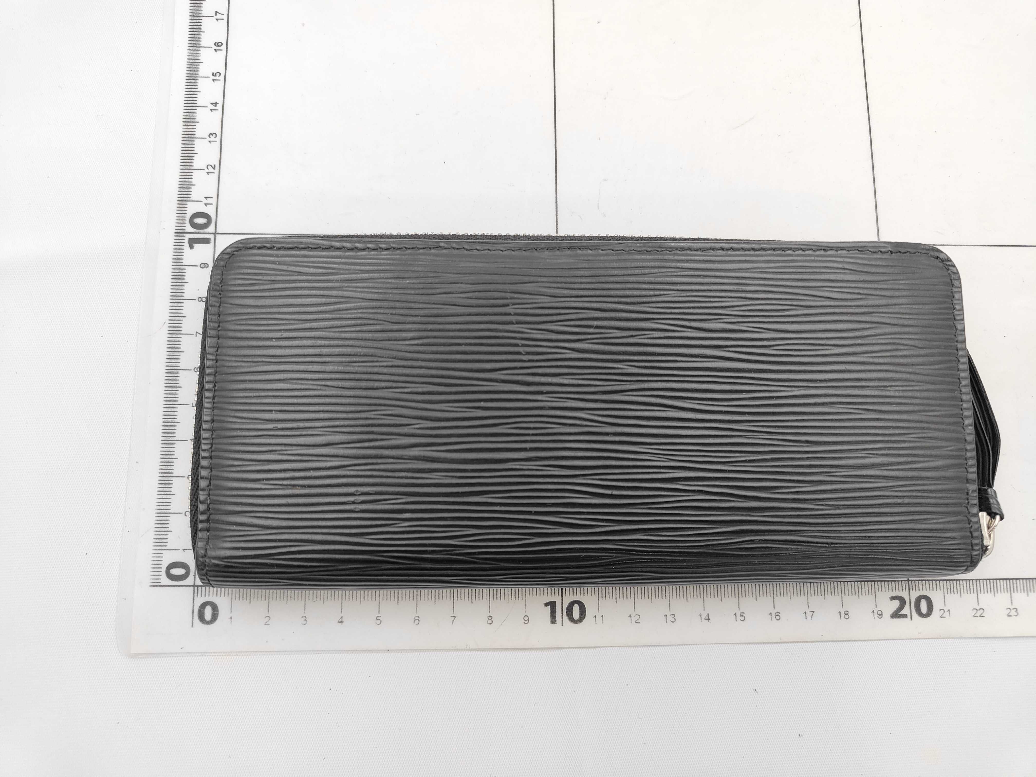 Epi Black Leather Zippy Wallet — view 2