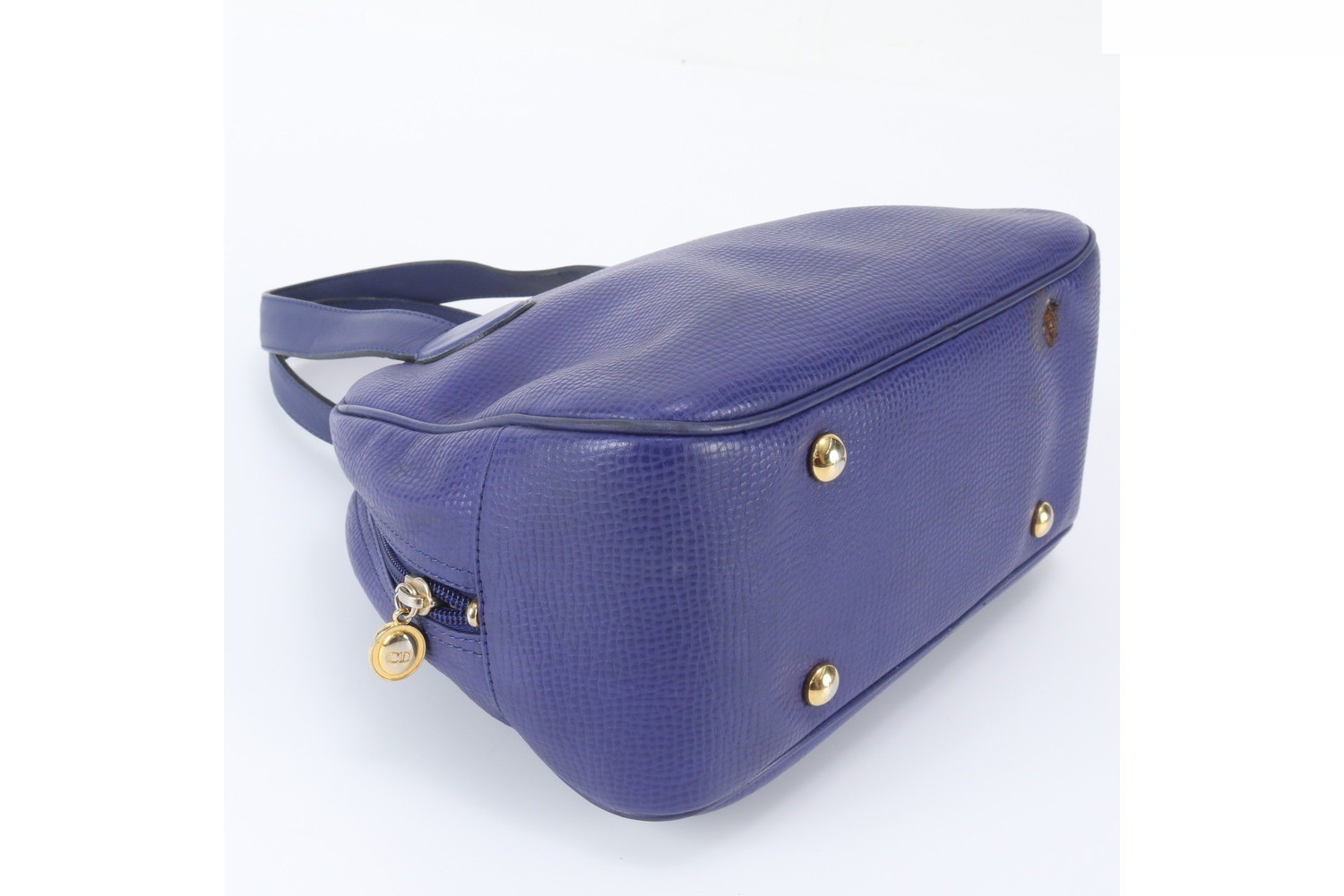 Leather handbag, tote bag, genuine leather, brand name. — view 4