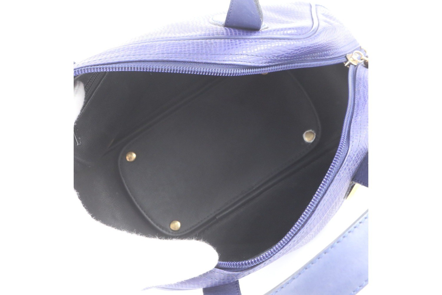 Leather handbag, tote bag, genuine leather, brand name. — view 7