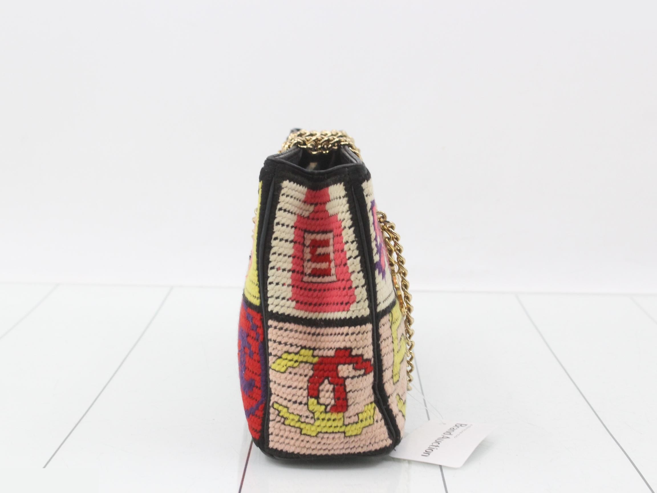 Icon Series (Bags) - Shoulder Bag — view 4