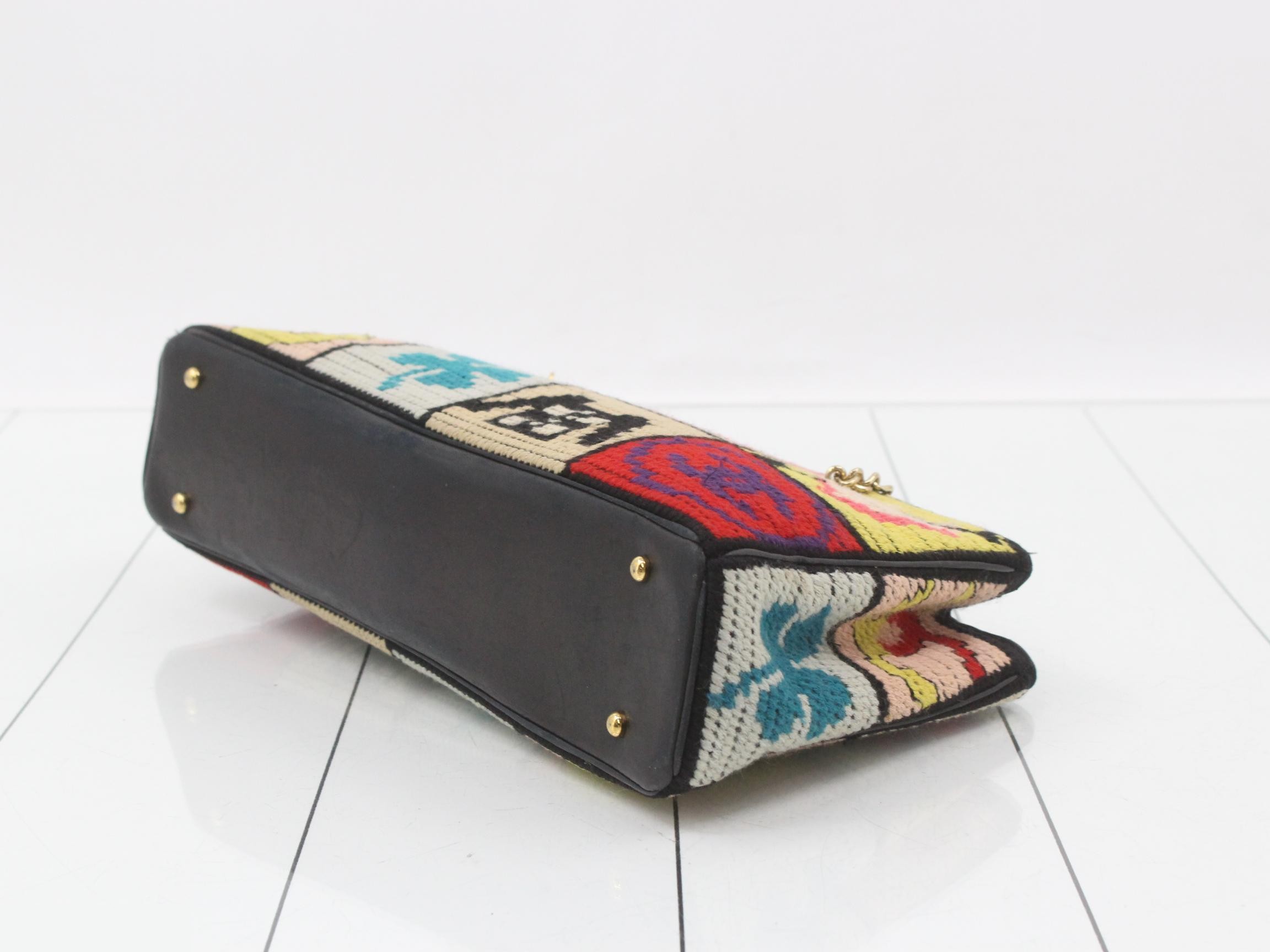 Icon Series (Bags) - Shoulder Bag — view 6