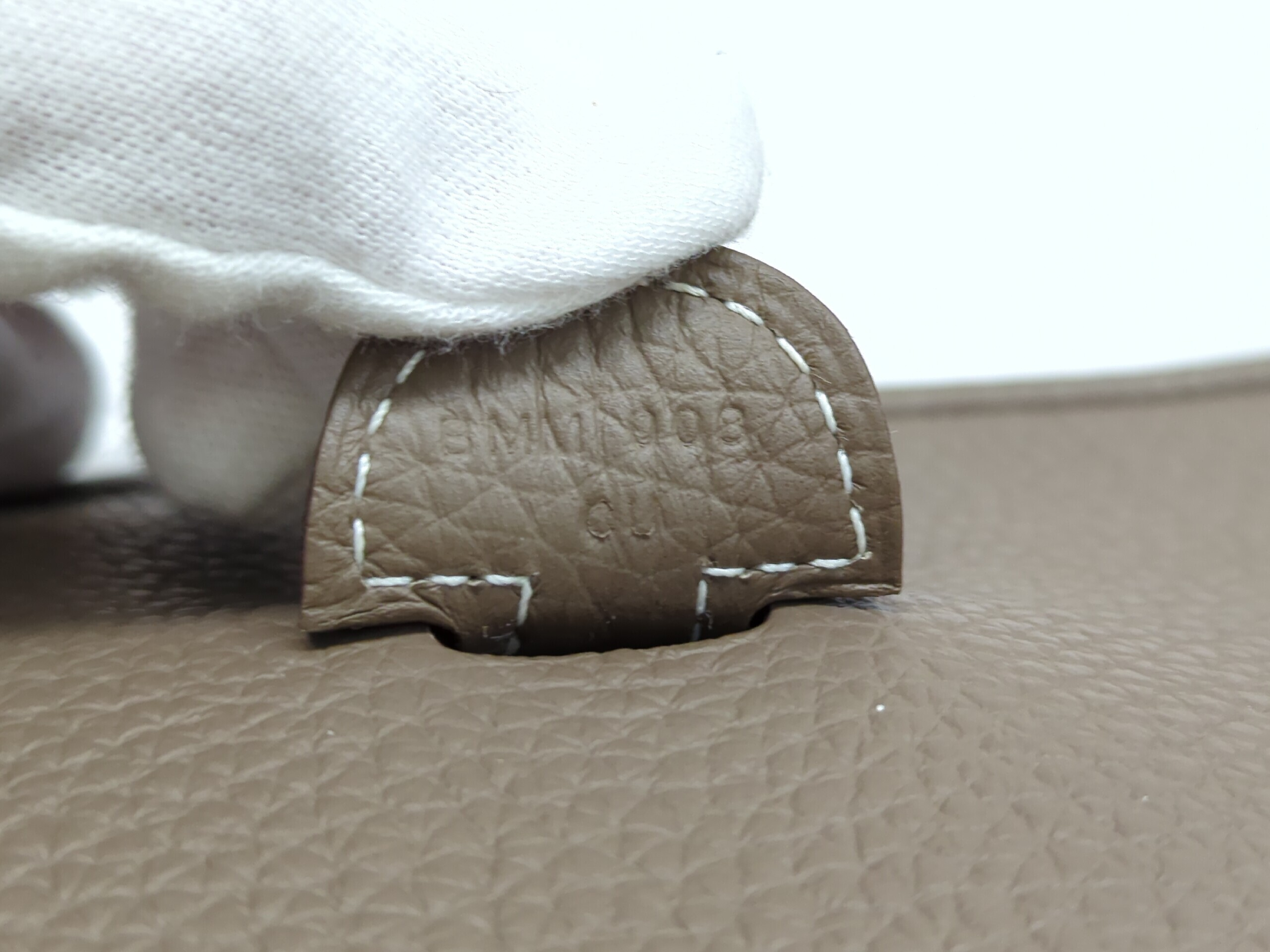 Evelyne III PM Taurillon Clemence Etoupe Silver Hardware B Stamp Shoulder Bag — view 11