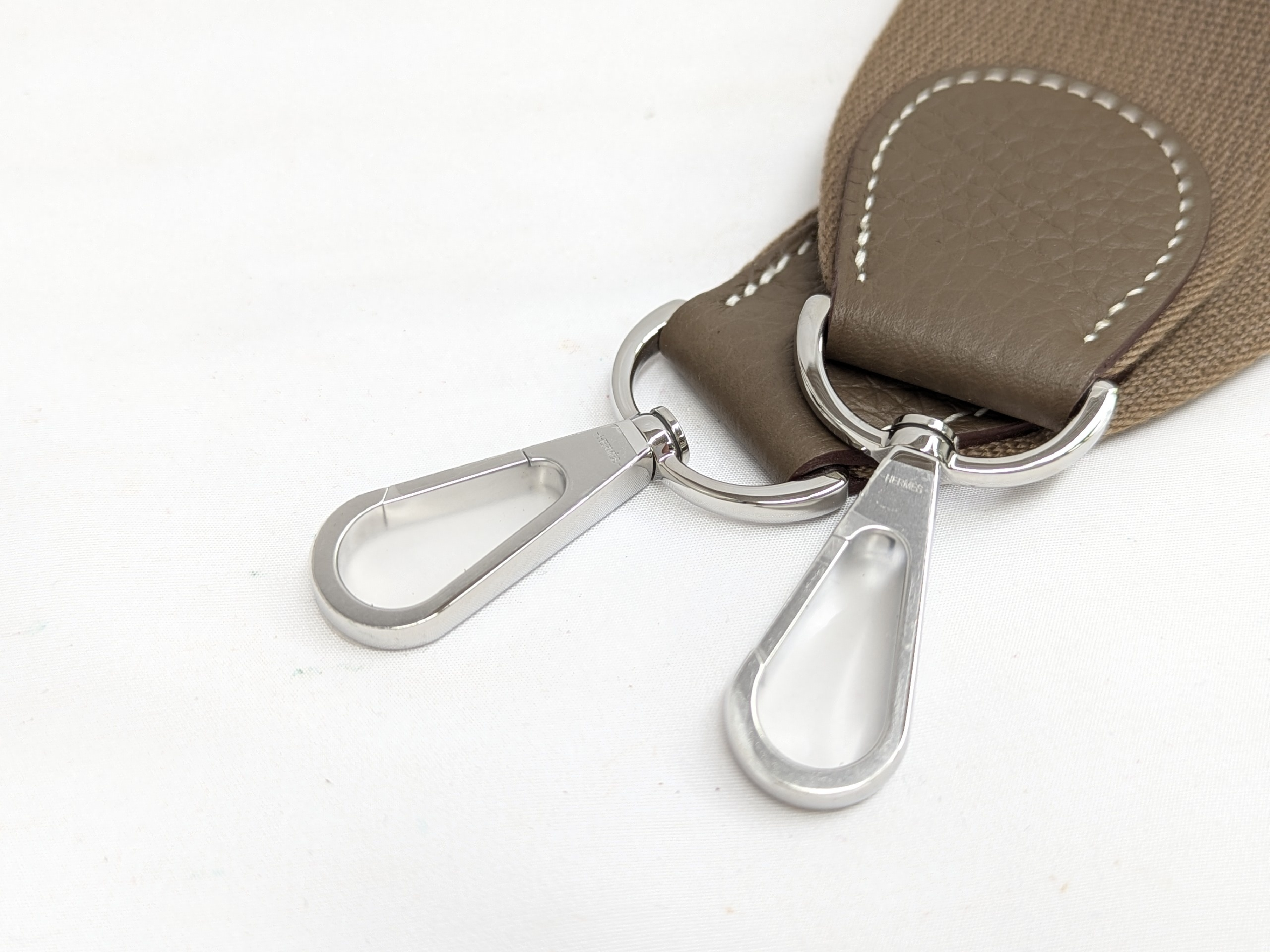 Evelyne III PM Taurillon Clemence Etoupe Silver Hardware B Stamp Shoulder Bag — view 7