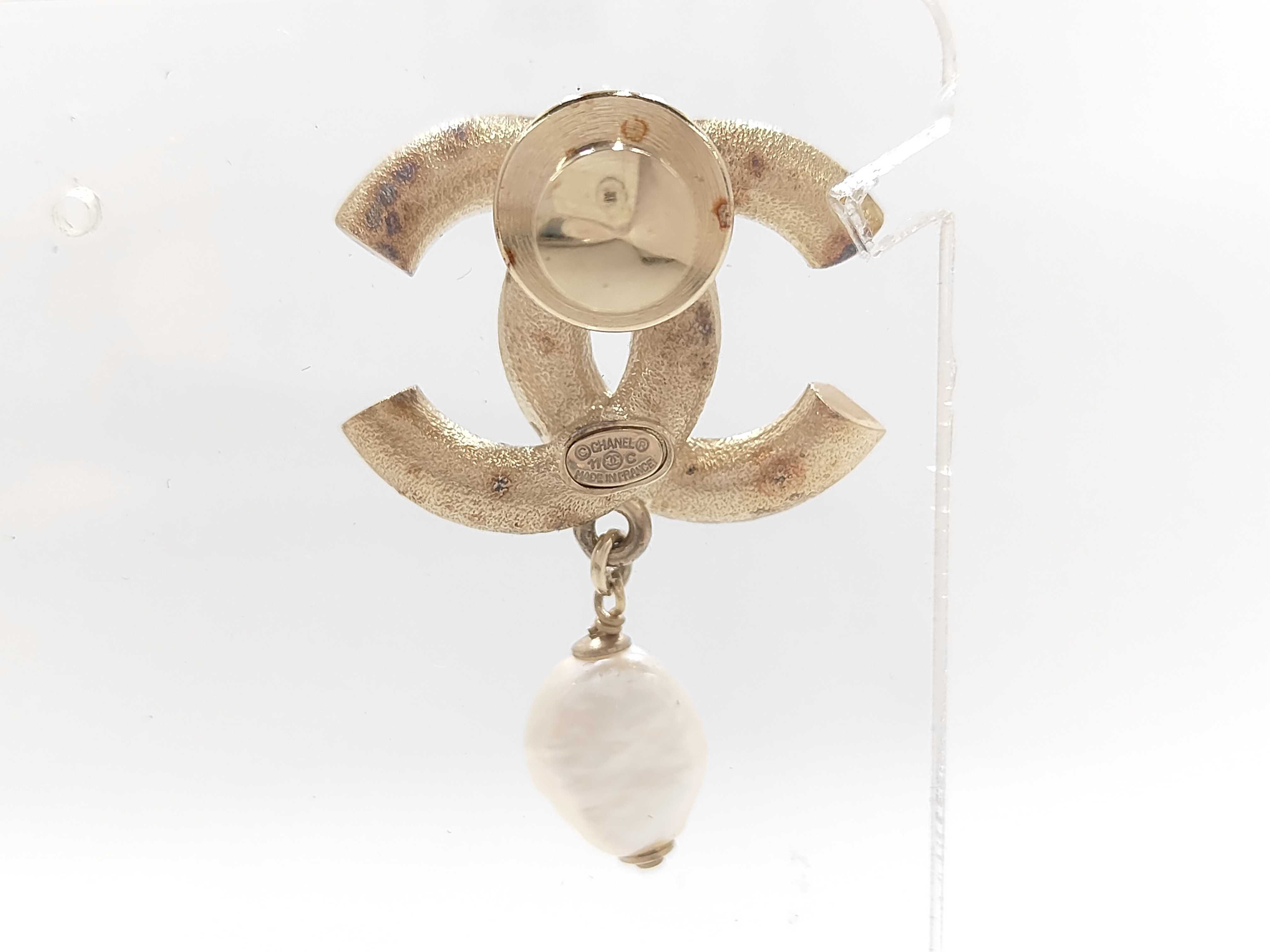 Coco Mark Faux Pearl Pin Brooch 11C Brooch — view 2