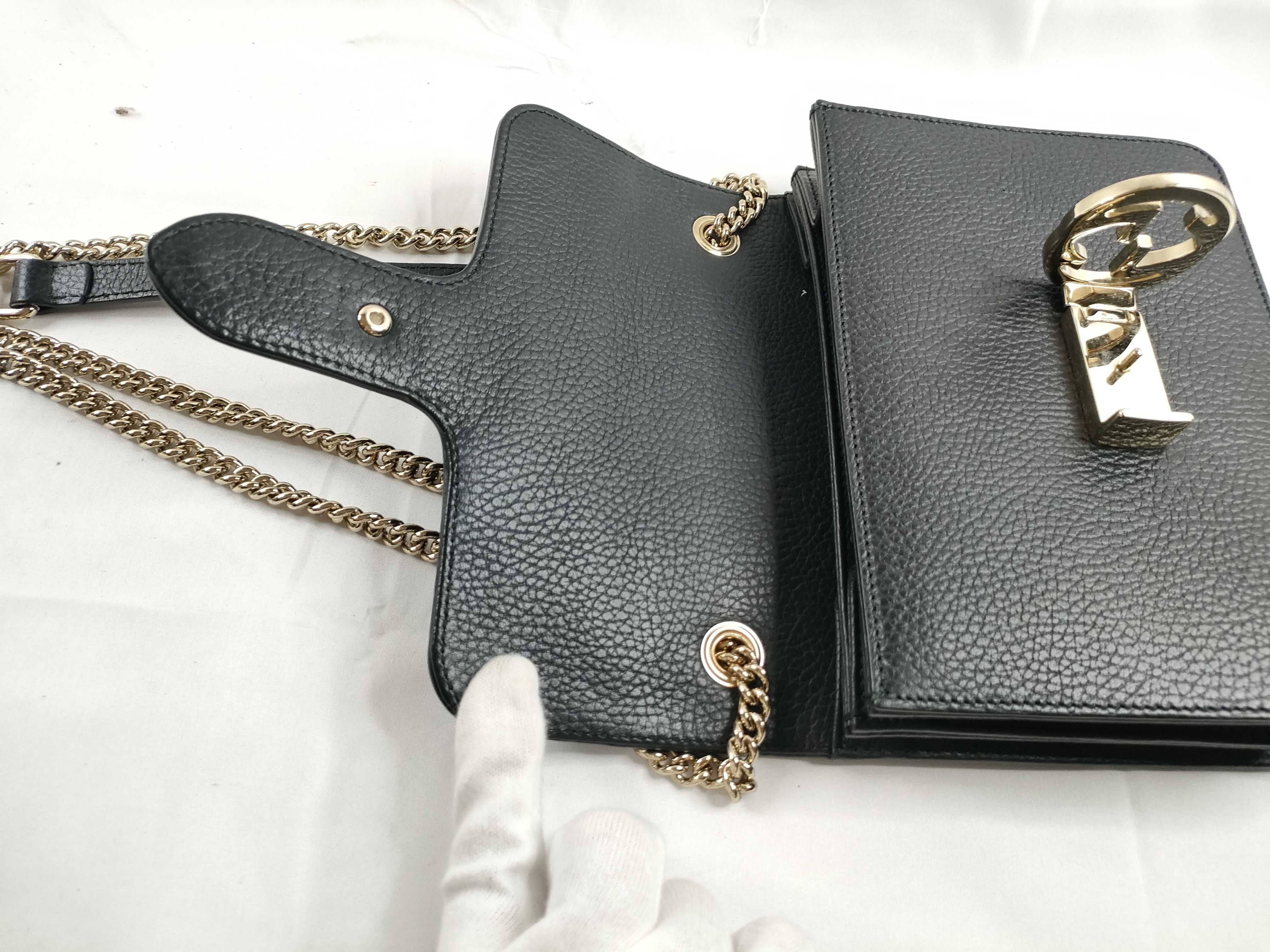 Interlocking Chain Shoulder Bag — view 8