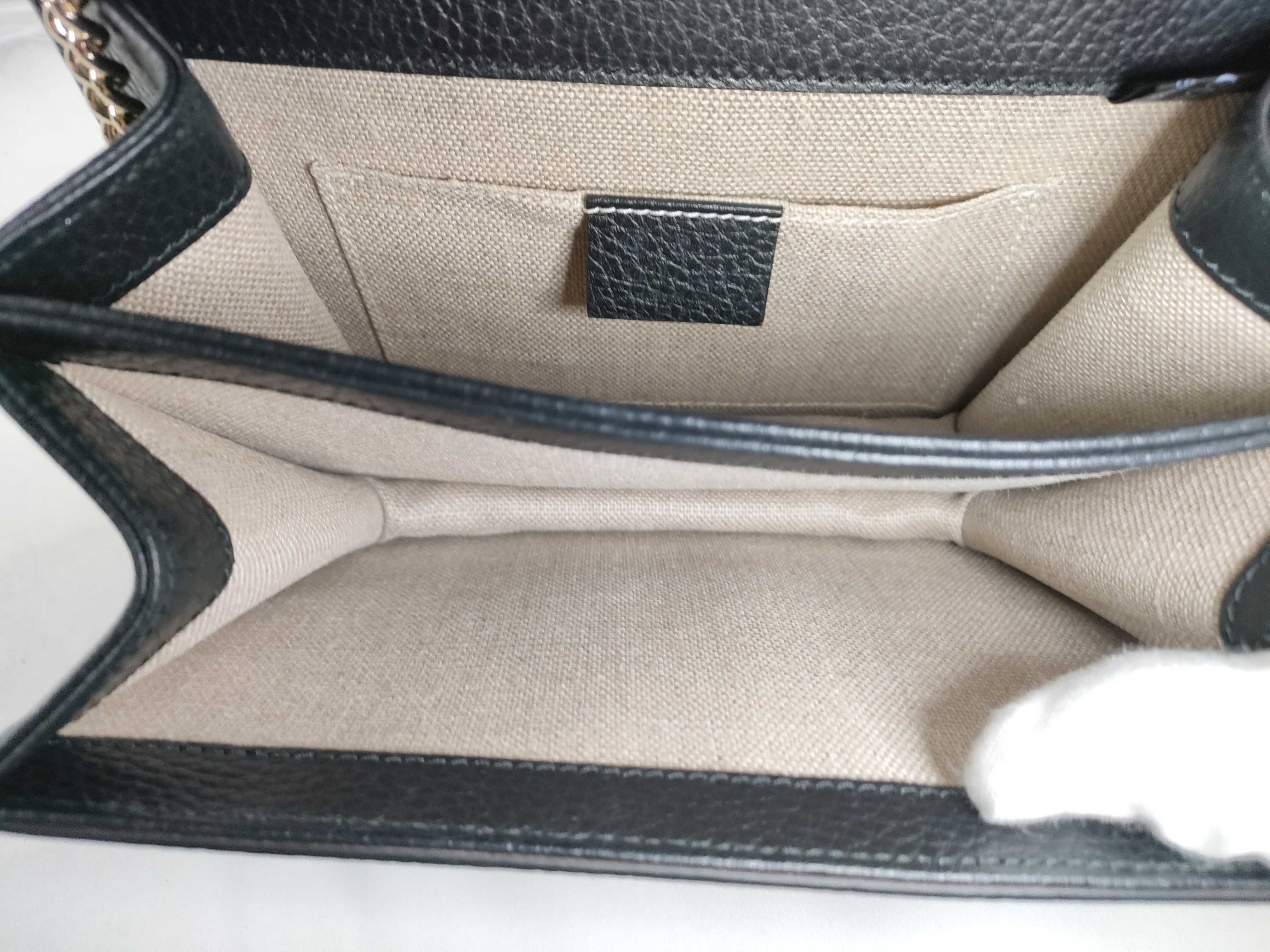 Interlocking Chain Shoulder Bag — view 9