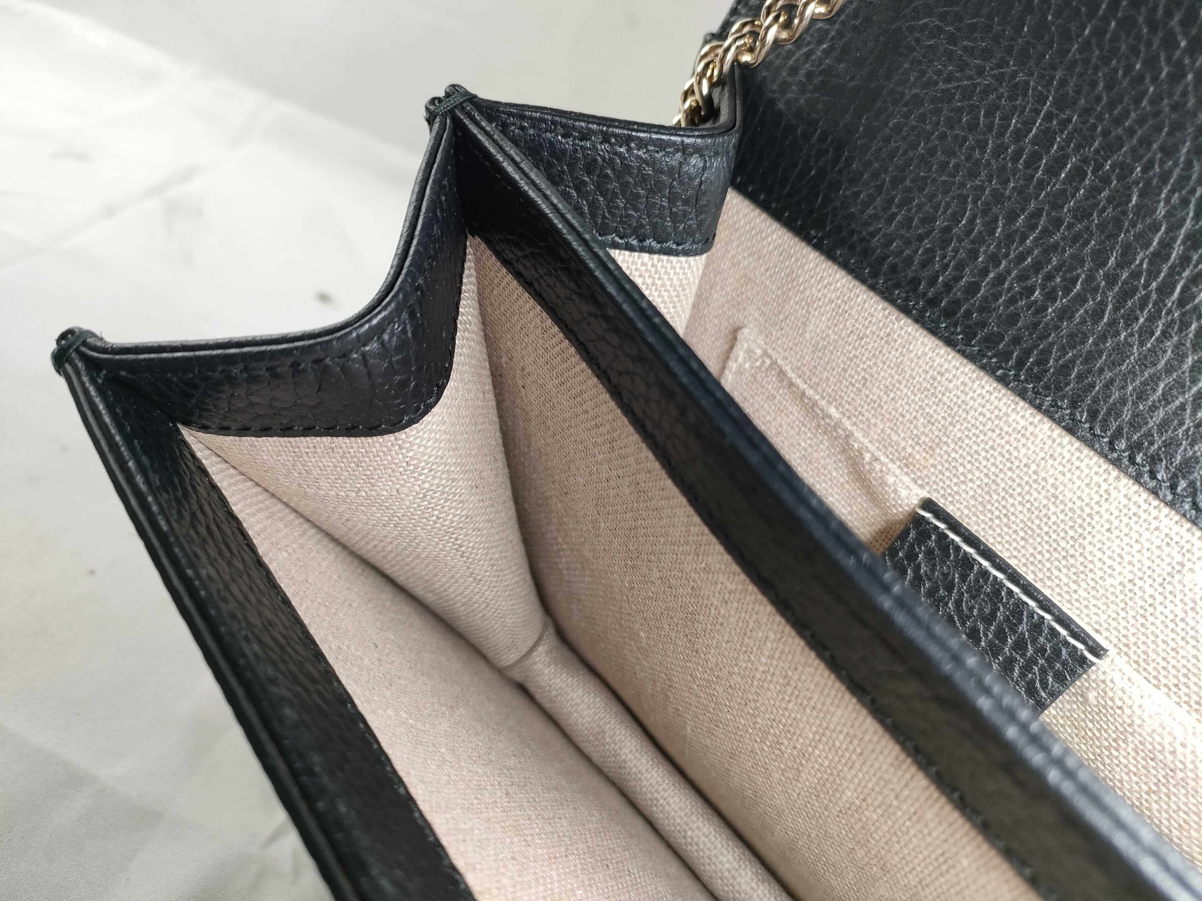 Interlocking Chain Shoulder Bag — view 10