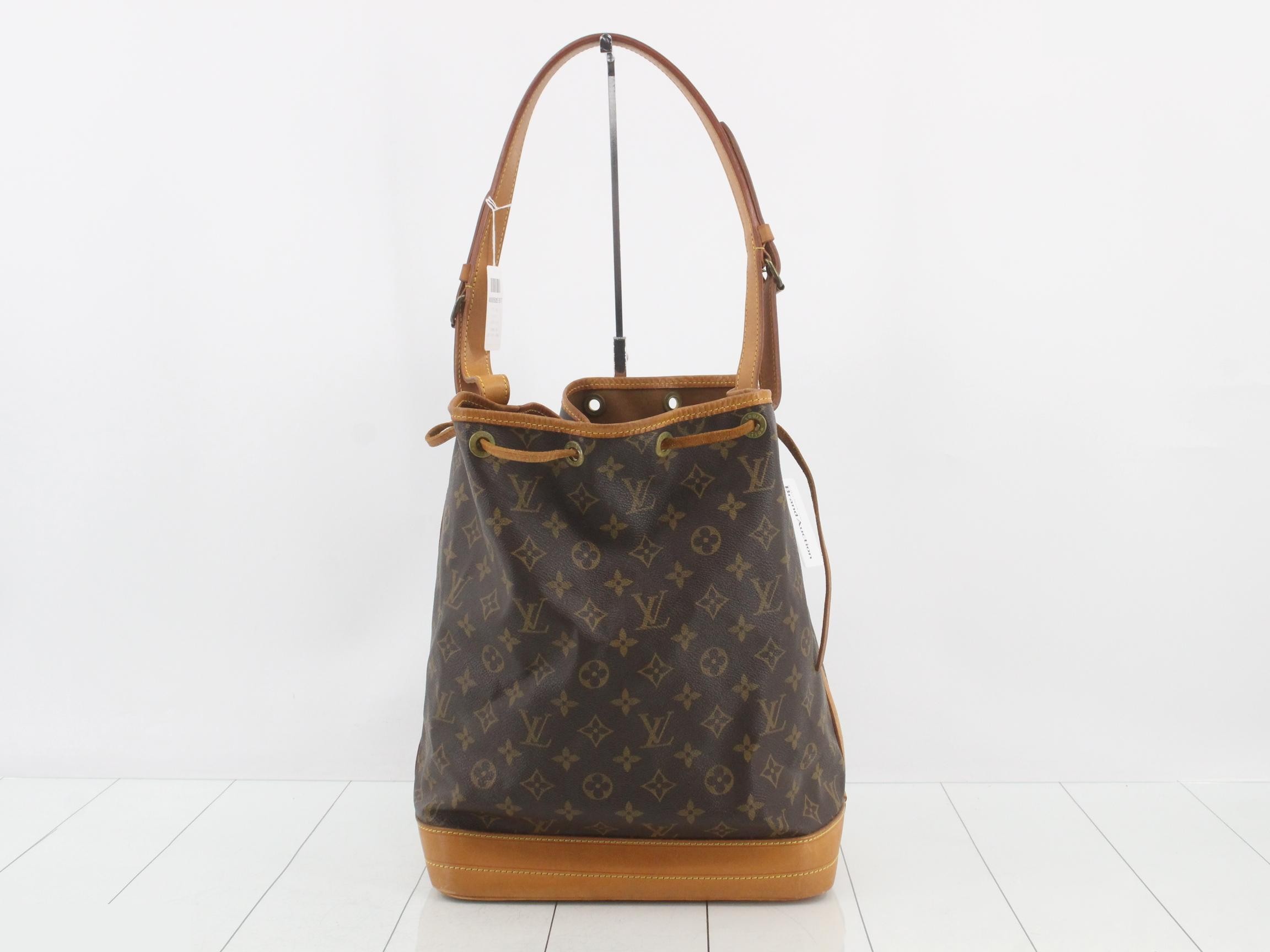 Monogram Noé Shoulder Bag