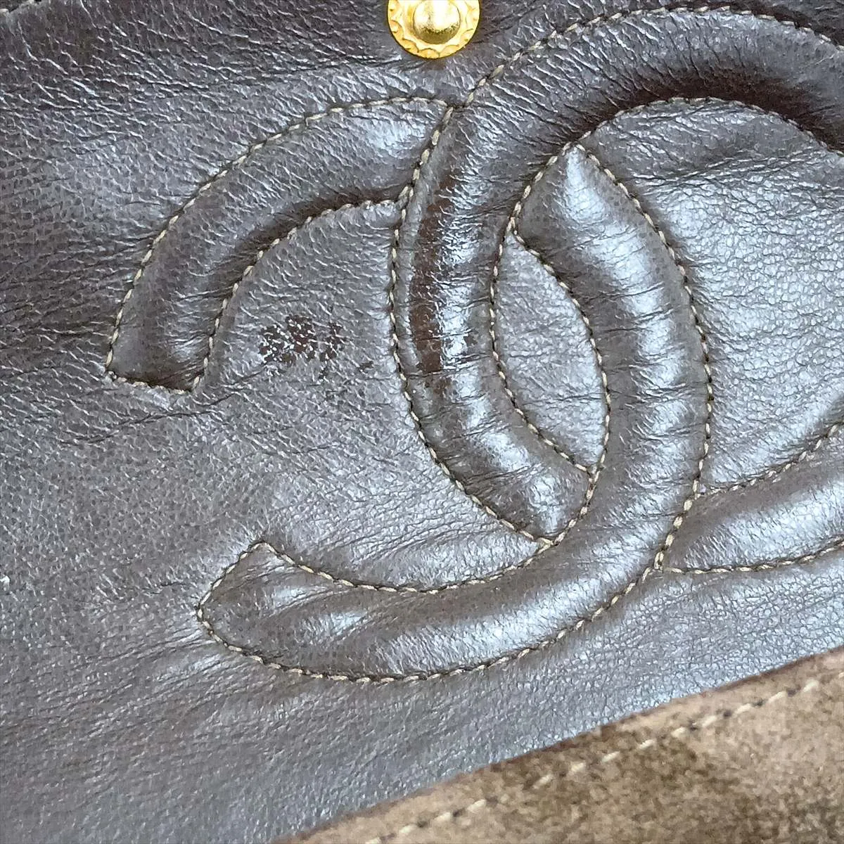 [Individually packaged] Chanel Matelassé 25 Suede Double Flap Double Chain Bag Brown Gold Hardware — view 15