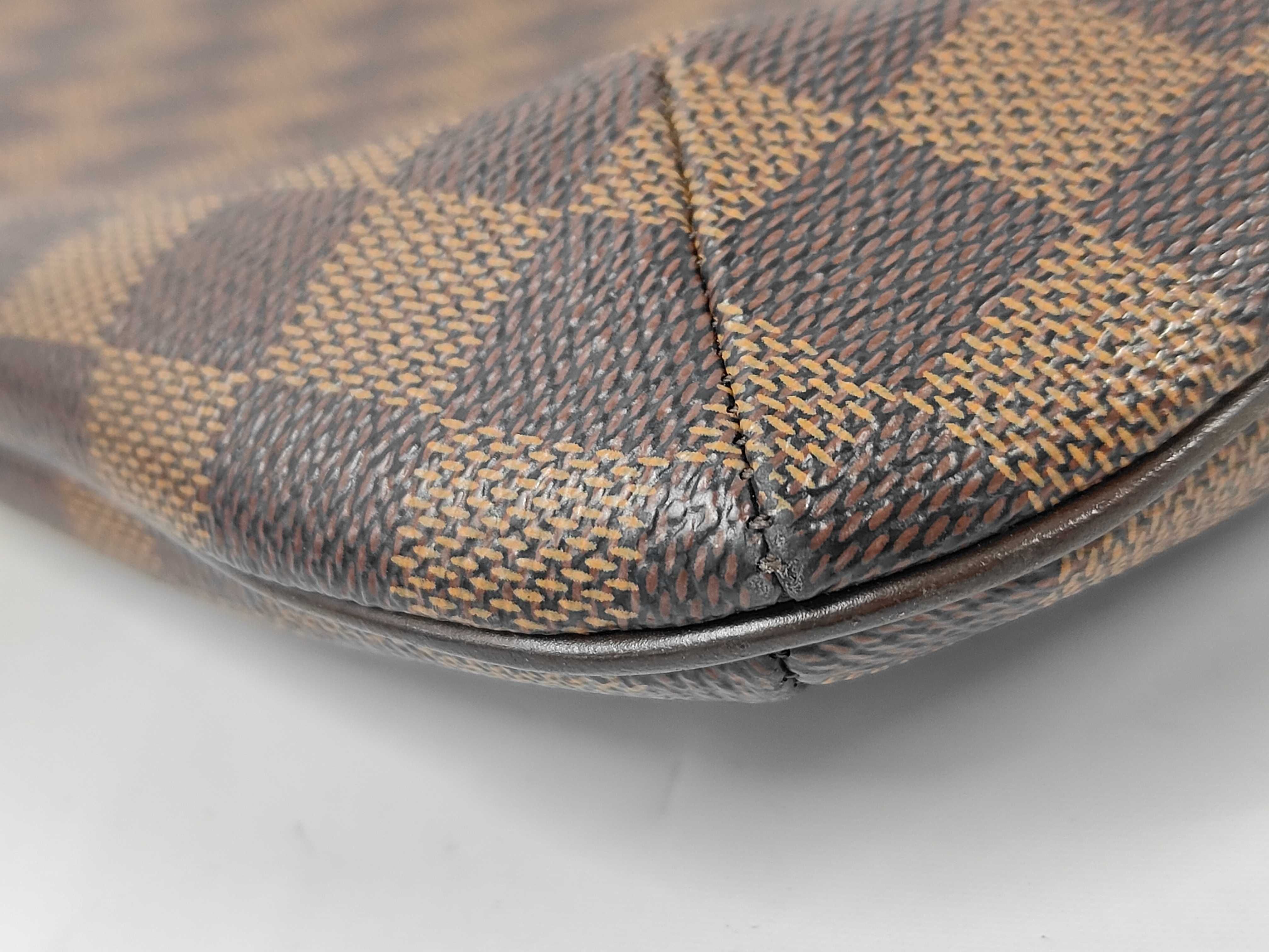 Damier Bloomsbury PM Shoulder Bag — view 4