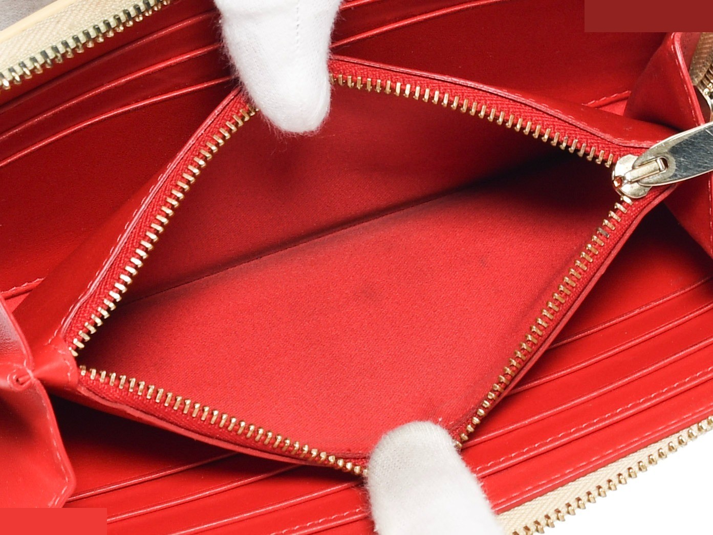 Comes with box and dust bag. Panettone round zipper wallet by Christian Louboutin. — view 11