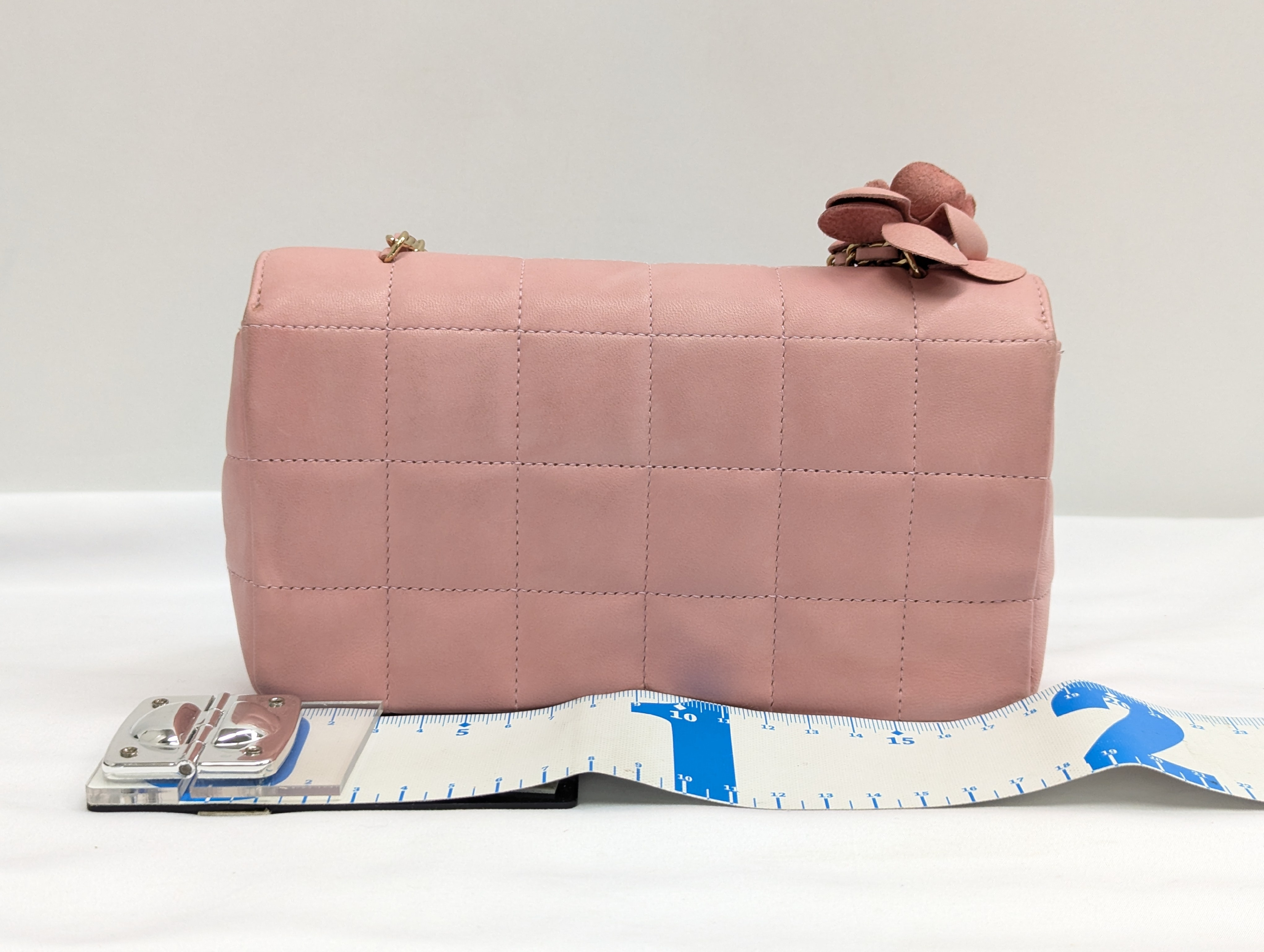 Lambskin Chocolate Bar Camellia Pink Chain Shoulder Bag (No. 8) — view 2