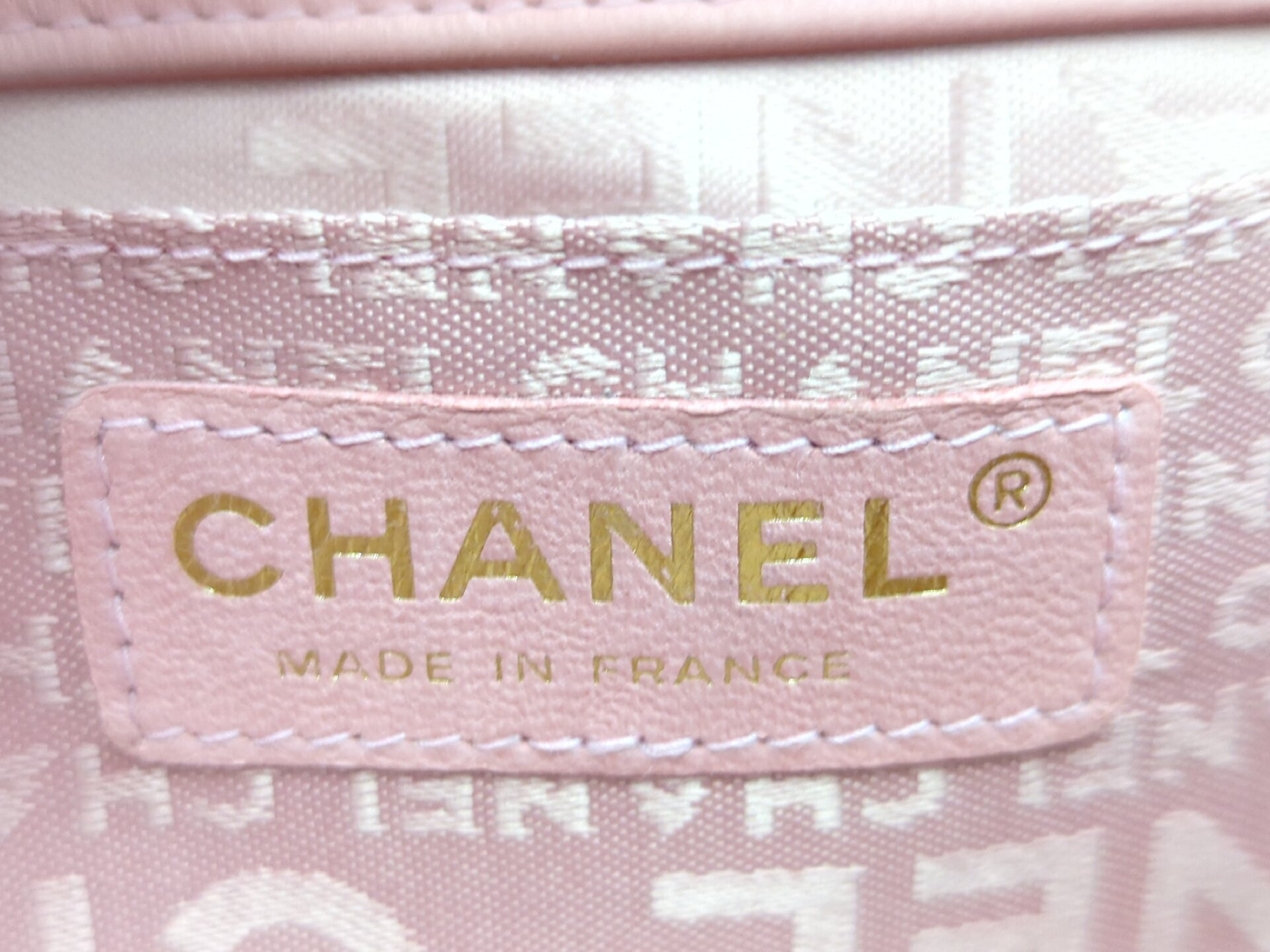 Lambskin Chocolate Bar Camellia Pink Chain Shoulder Bag (No. 8) — view 11