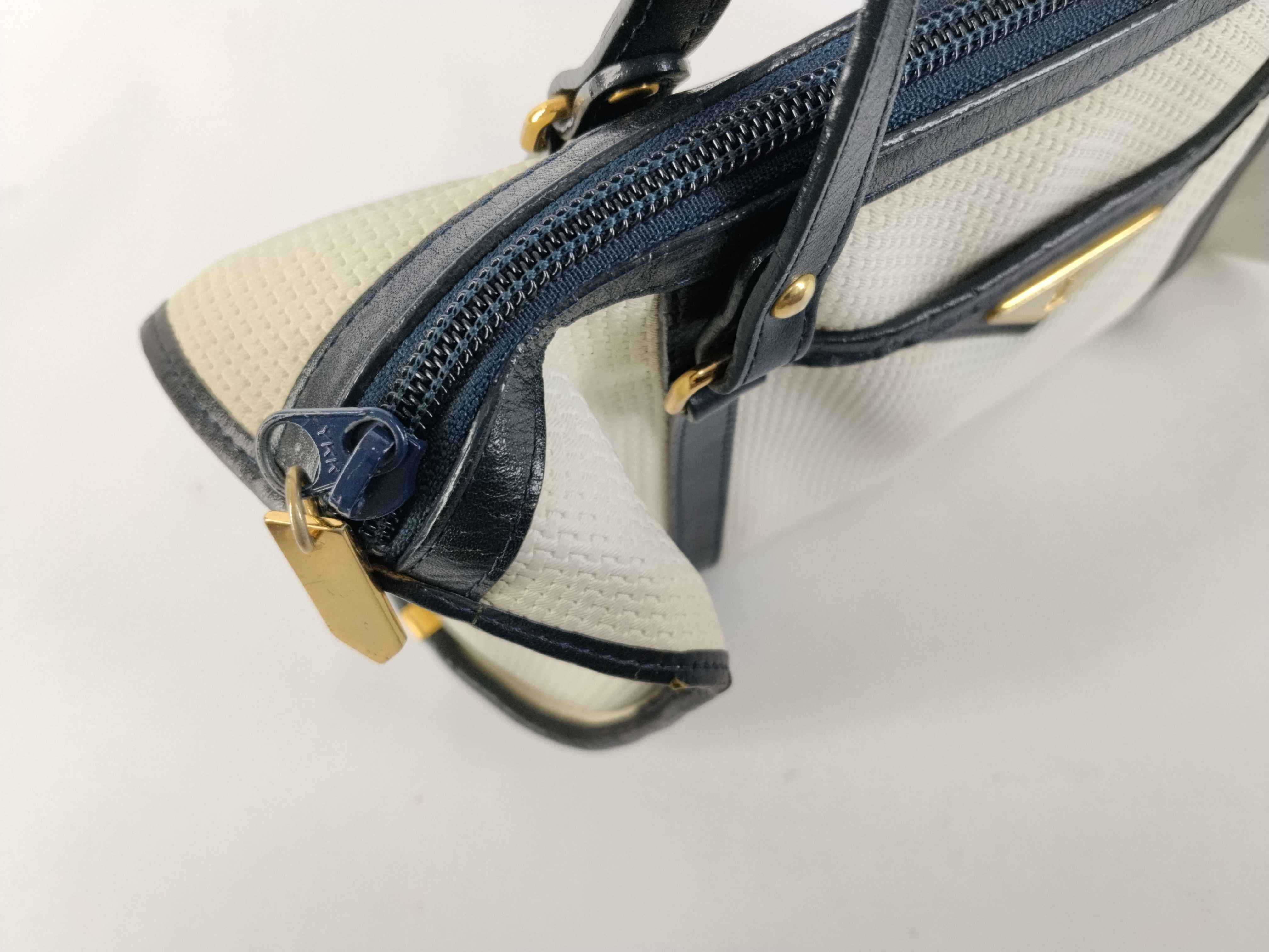 handbag — view 9