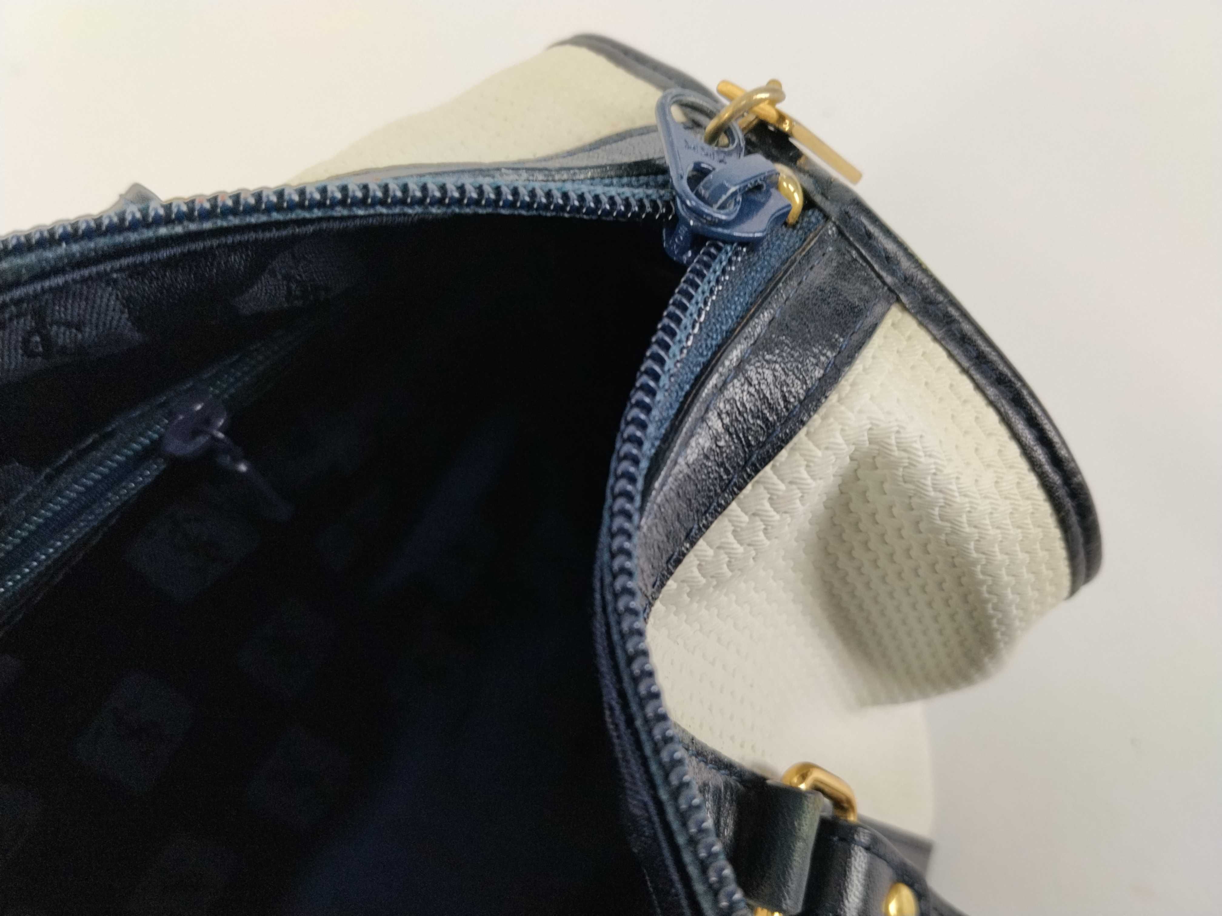 handbag — view 10