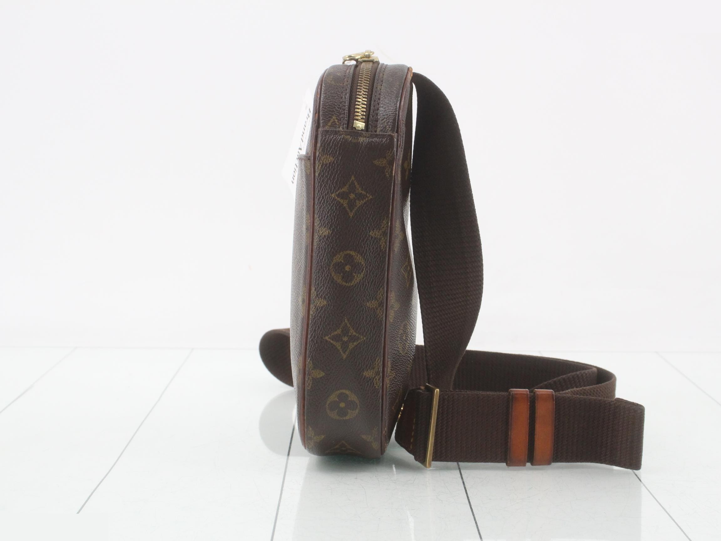 Pochette Gange — view 3