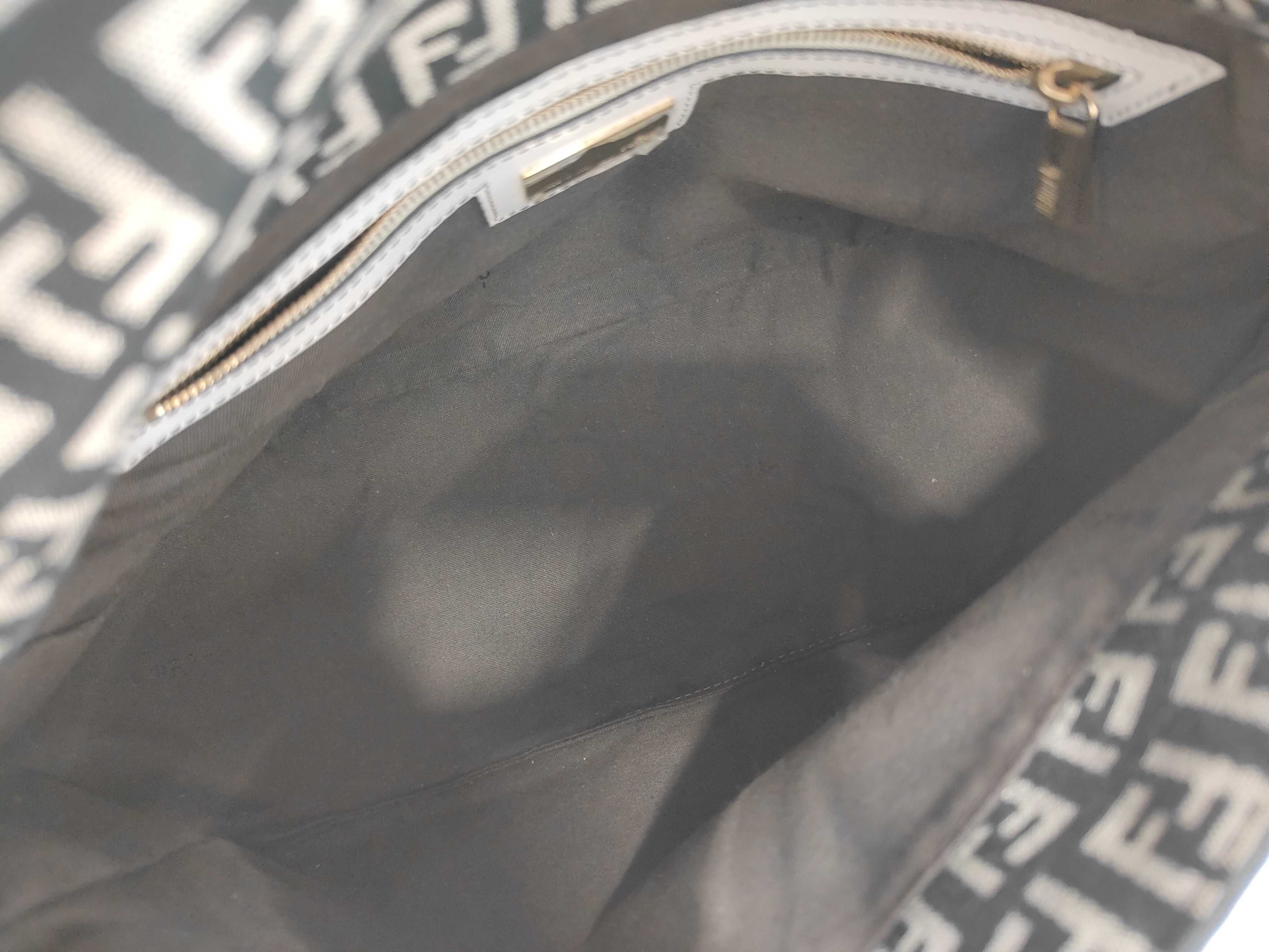 Mamma Bucket Zucchino Shoulder Bag — view 8