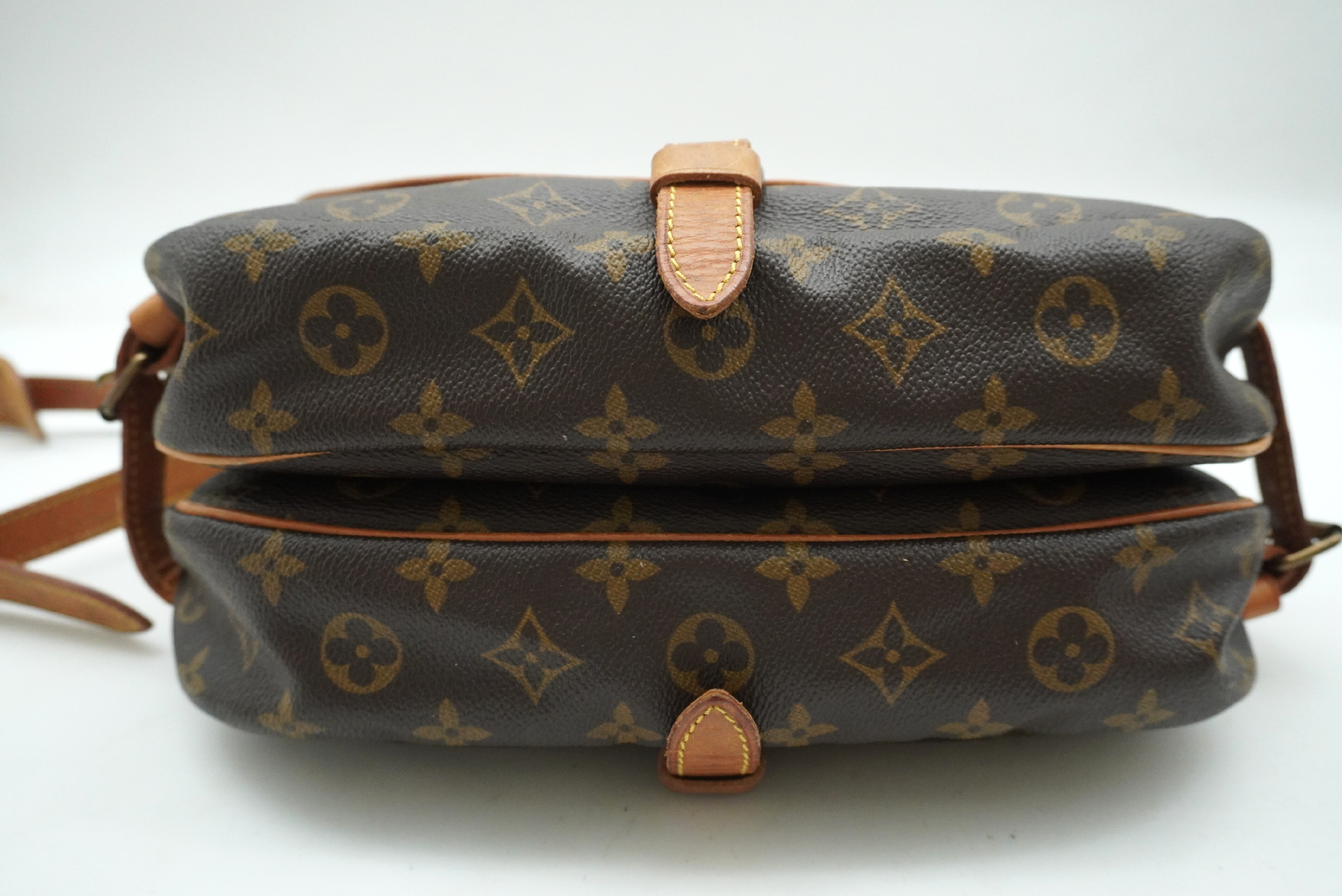 Monogram Saumur 30 M42256 Shoulder Bag — view 5