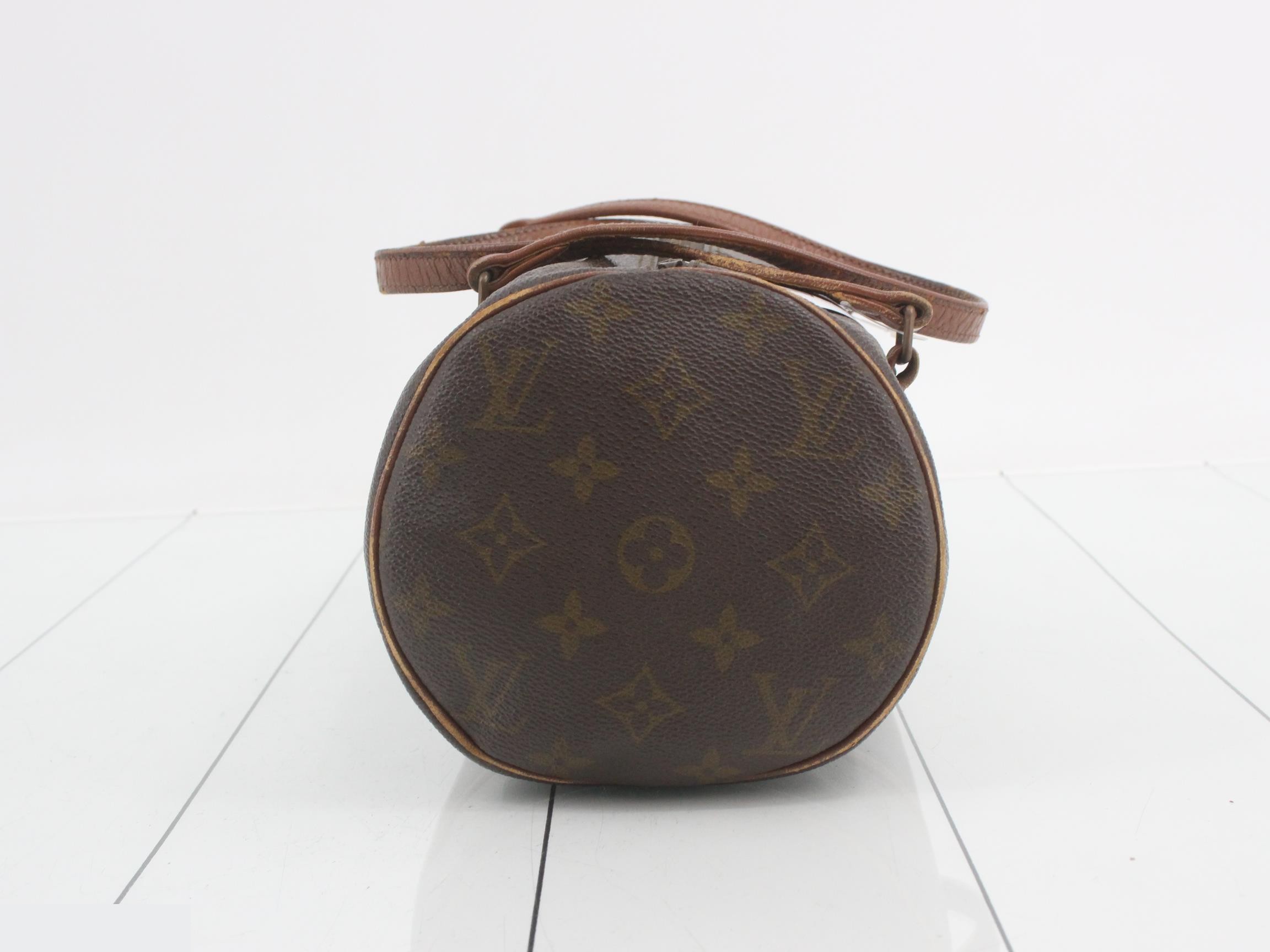 Papillon (older model) — view 3