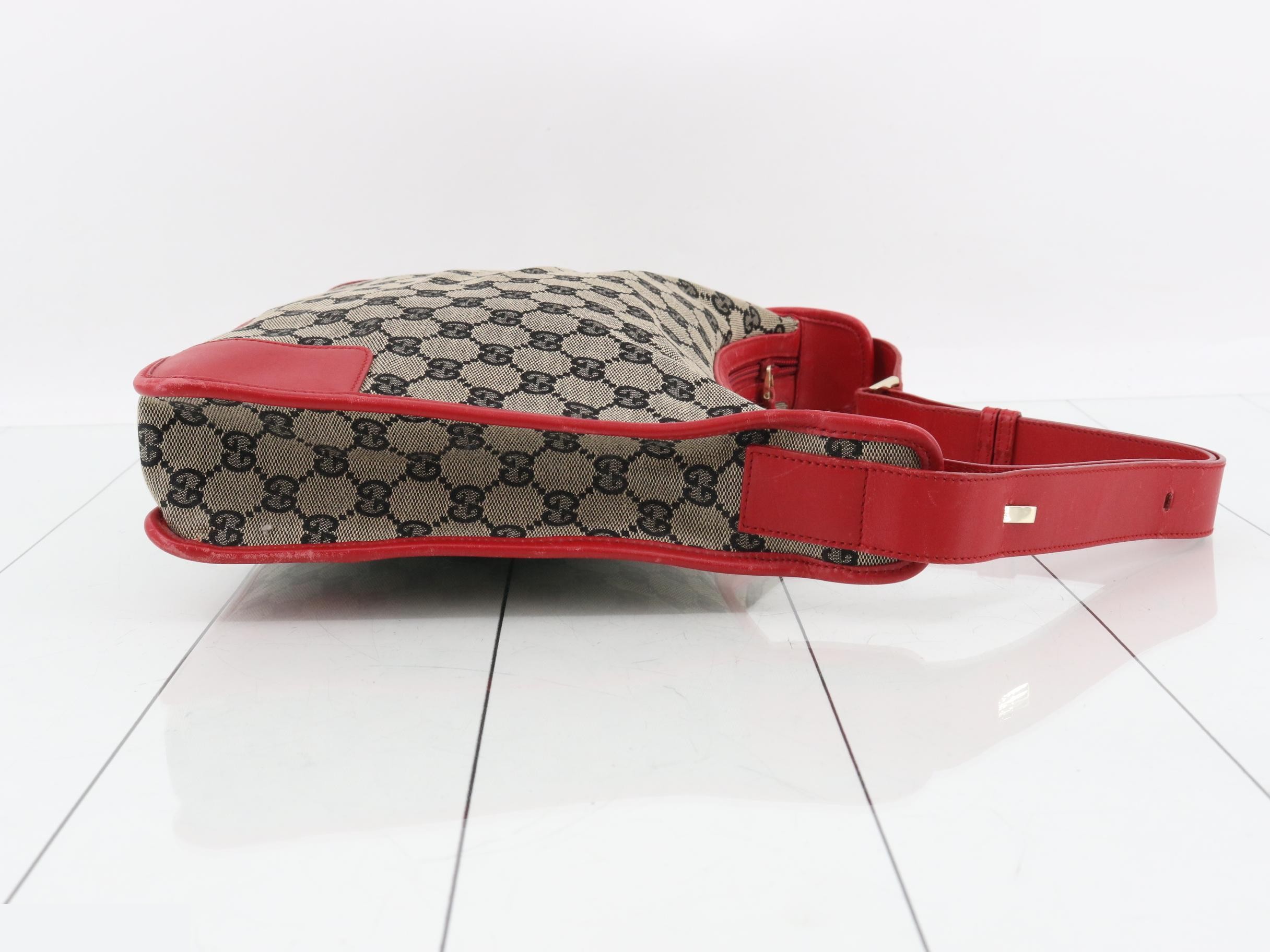 GG Canvas One-Shoulder Bag 001.4205 — view 3