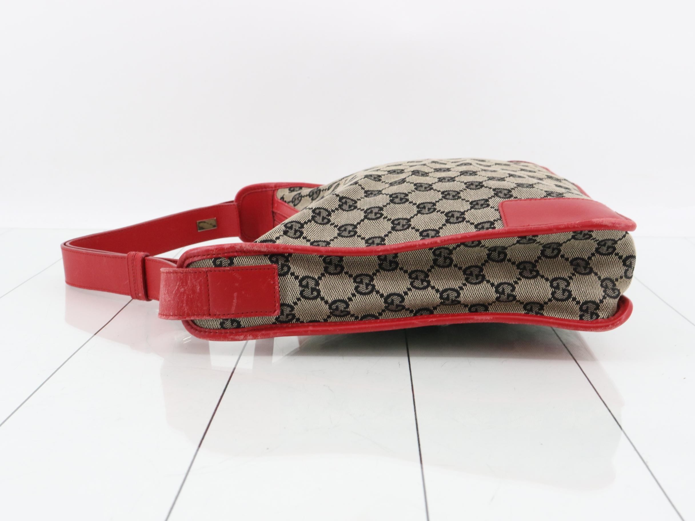 GG Canvas One-Shoulder Bag 001.4205 — view 4