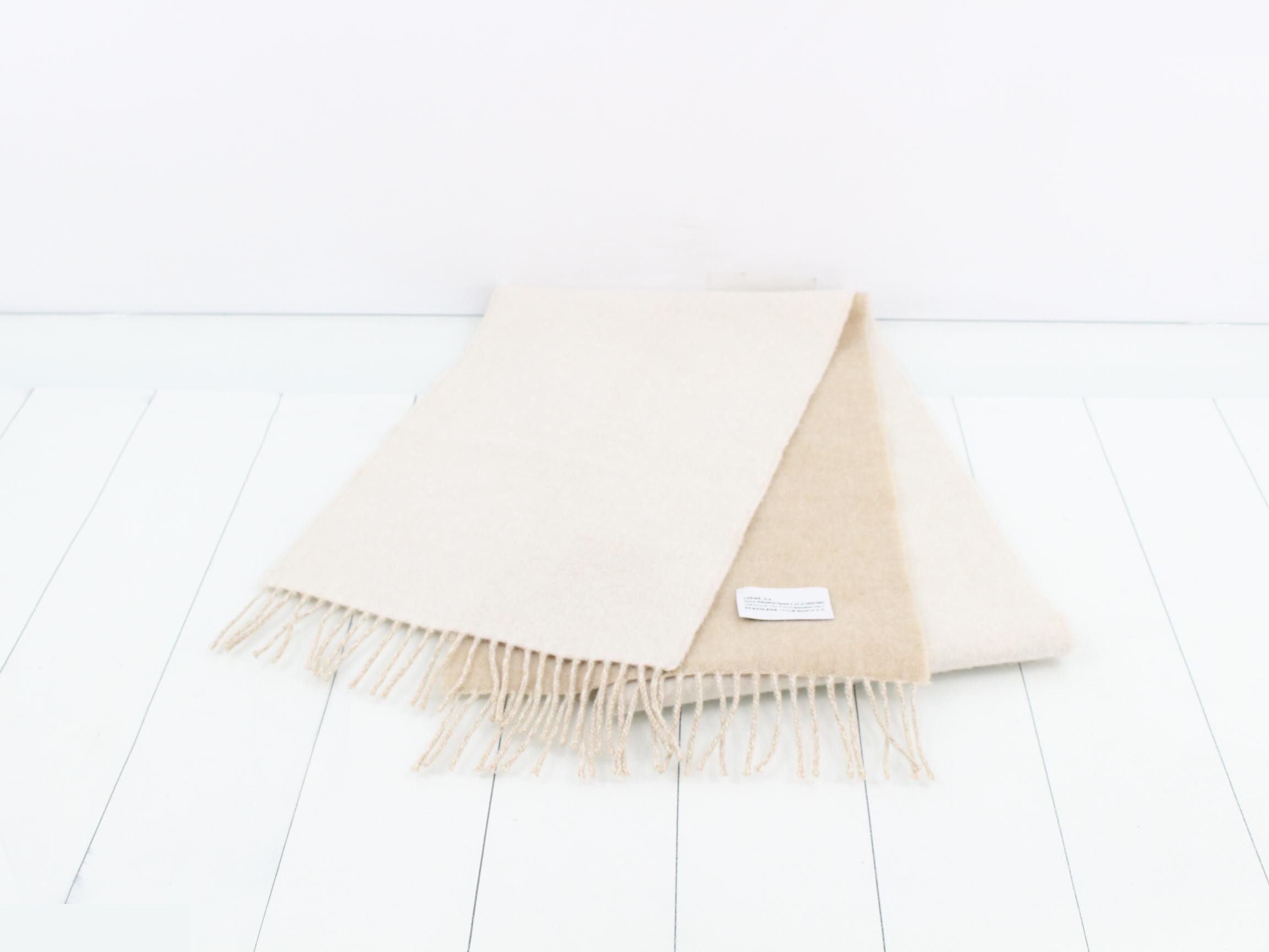 muffler — view 2