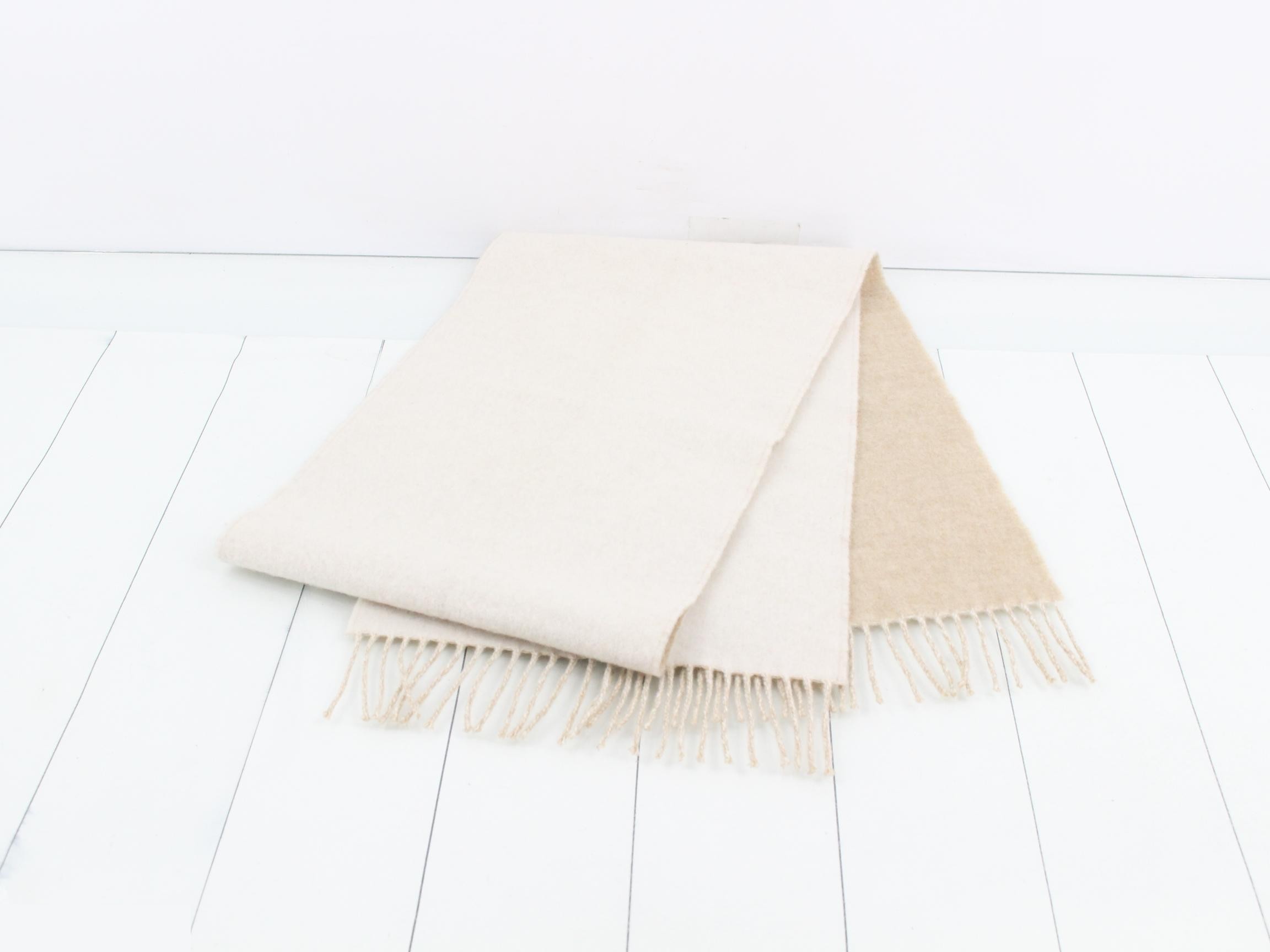 muffler — view 3