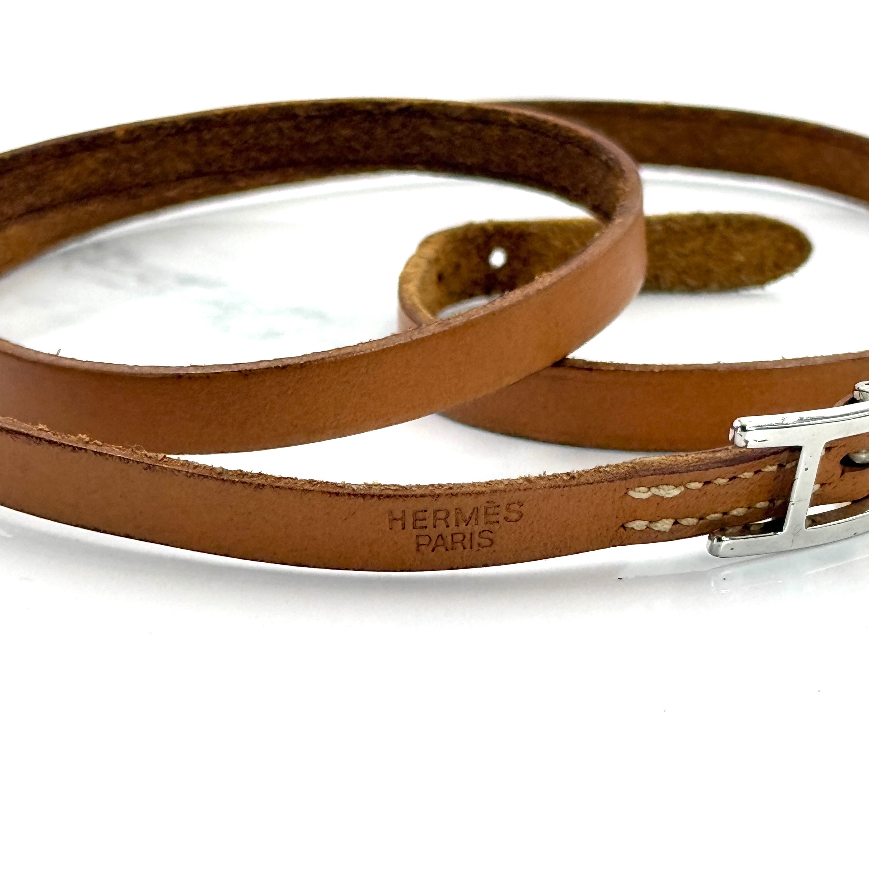 Leather bracelet, "Api 3," brown, triple strand, wrist circumference approximately 21cm — view 3