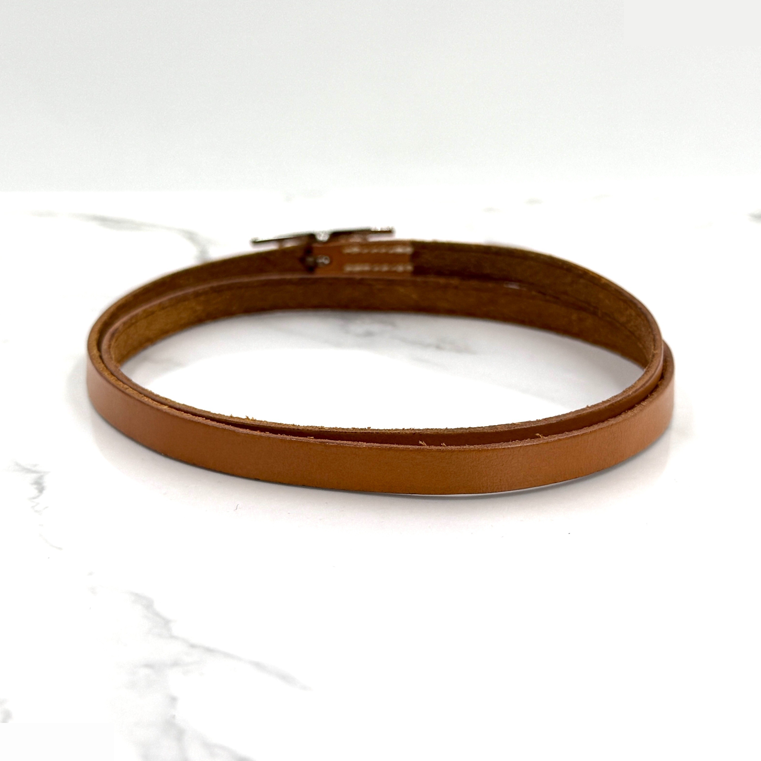 Leather bracelet, "Api 3," brown, triple strand, wrist circumference approximately 21cm — view 4