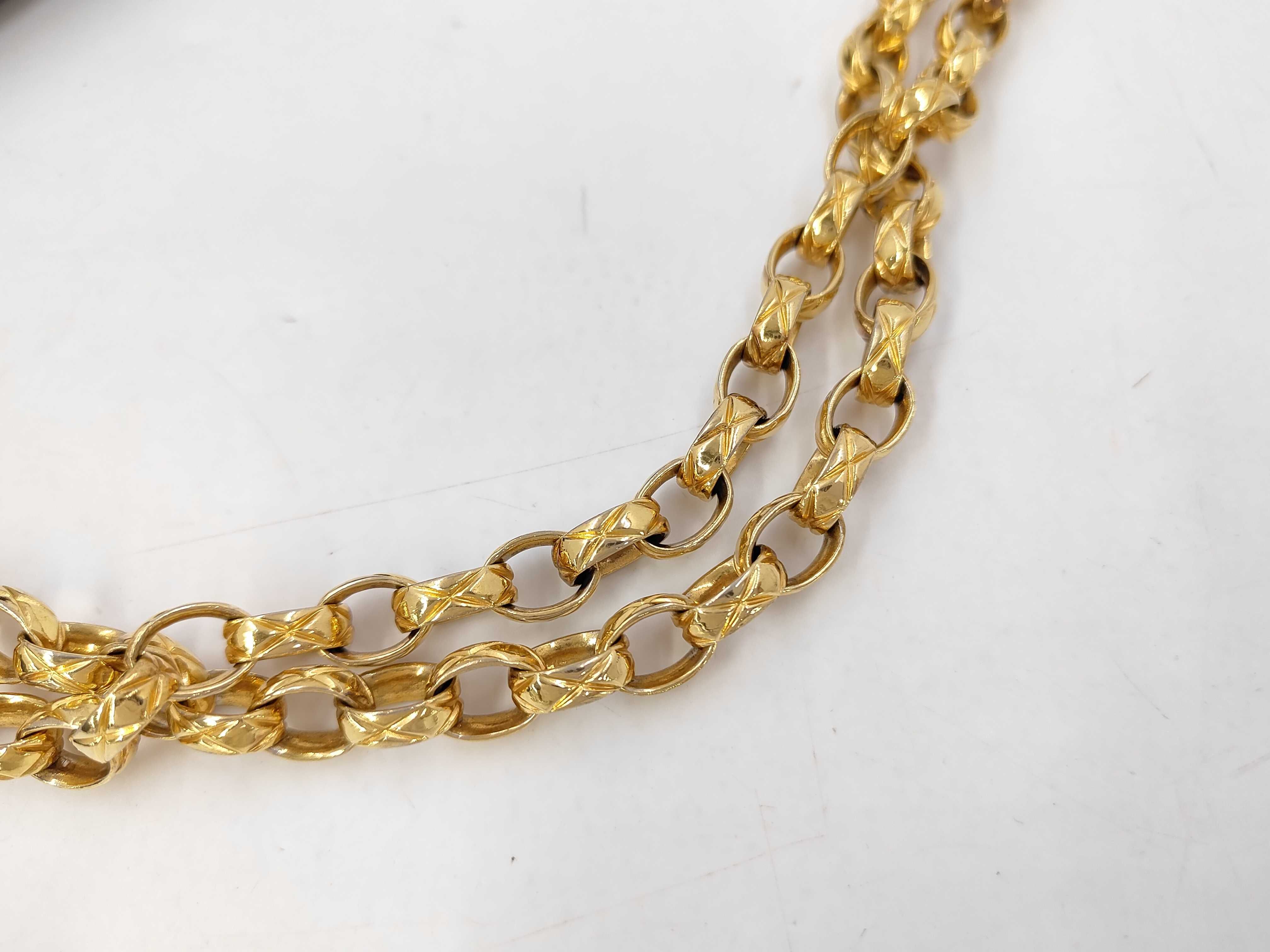 V-stitch gold chain shoulder bag — view 6