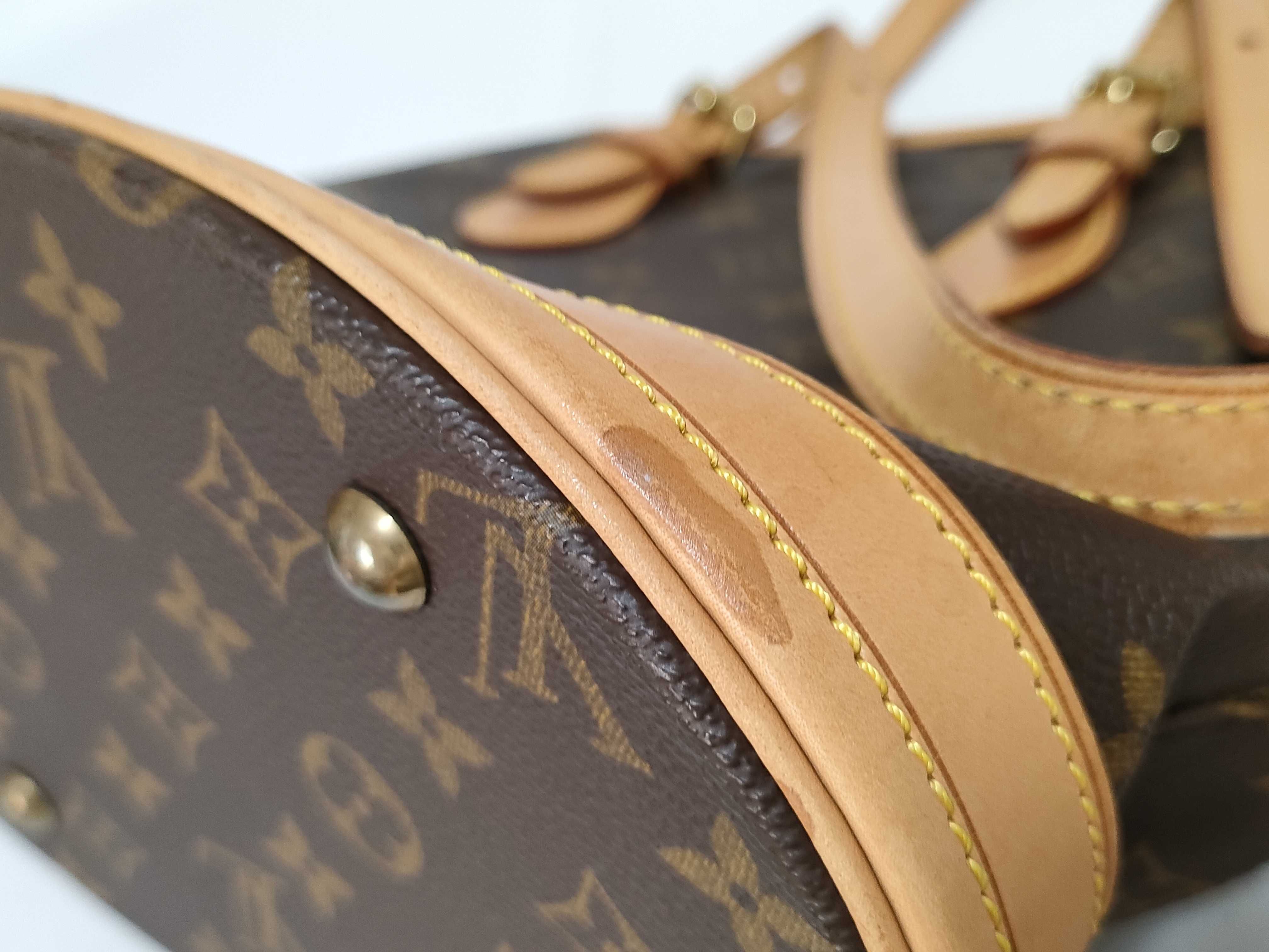 Monogram LV Shoulder Bag — view 7