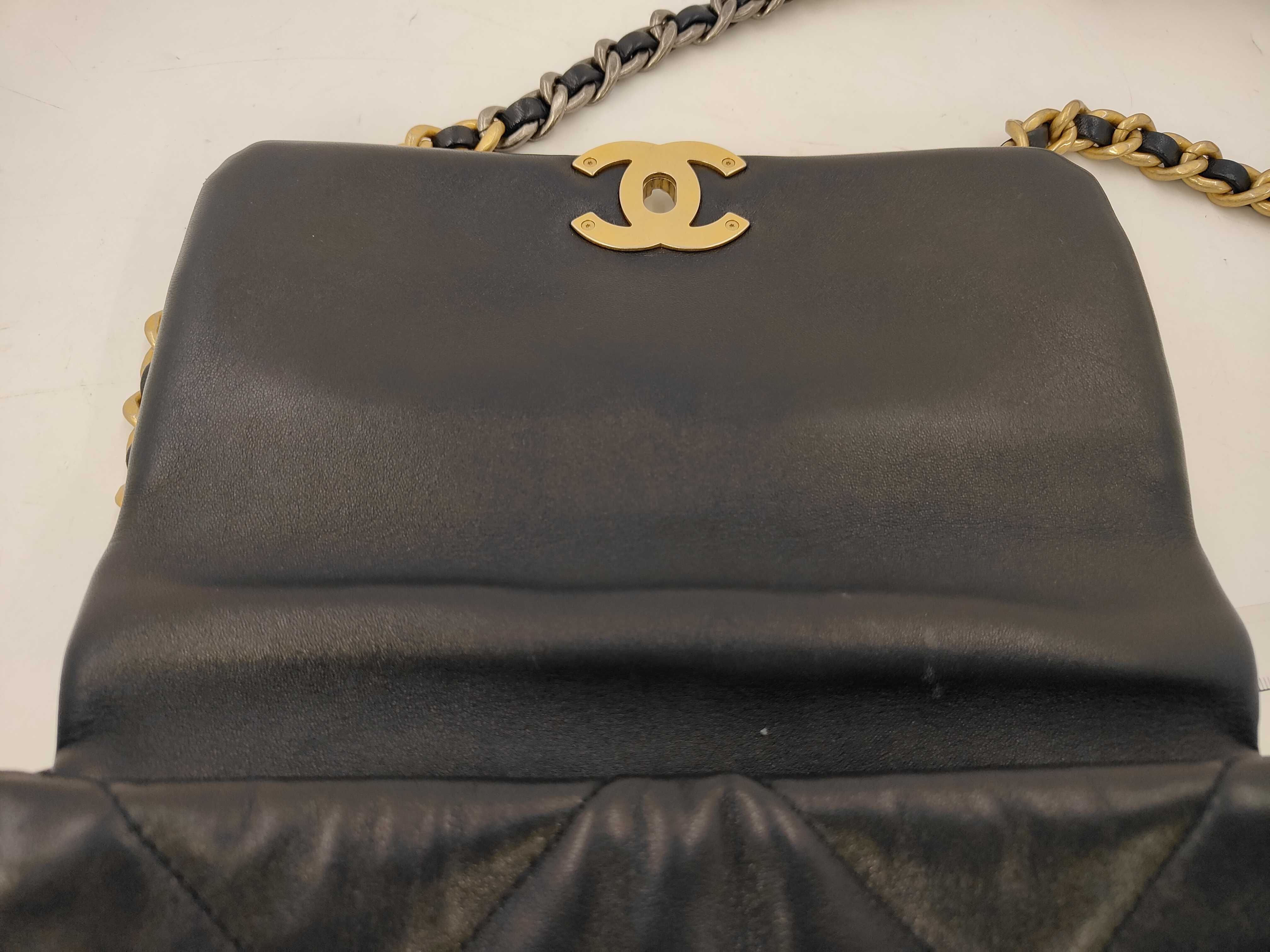 19 Bag, Black Quilted Lambskin Leather Shoulder Bag — view 8