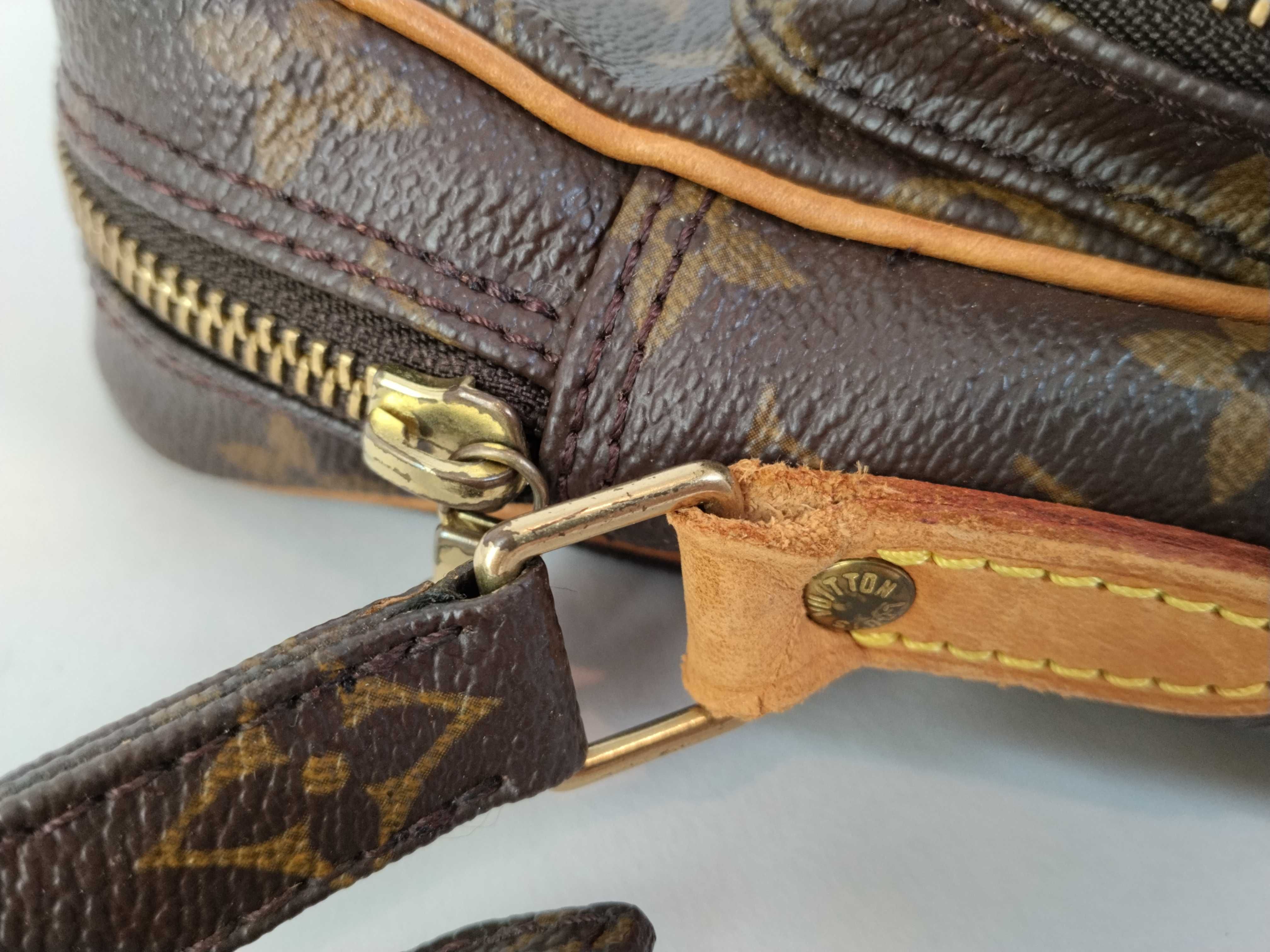 Monogram Louis Vuitton Monogram Amazon TH1919 Shoulder Bag — view 5