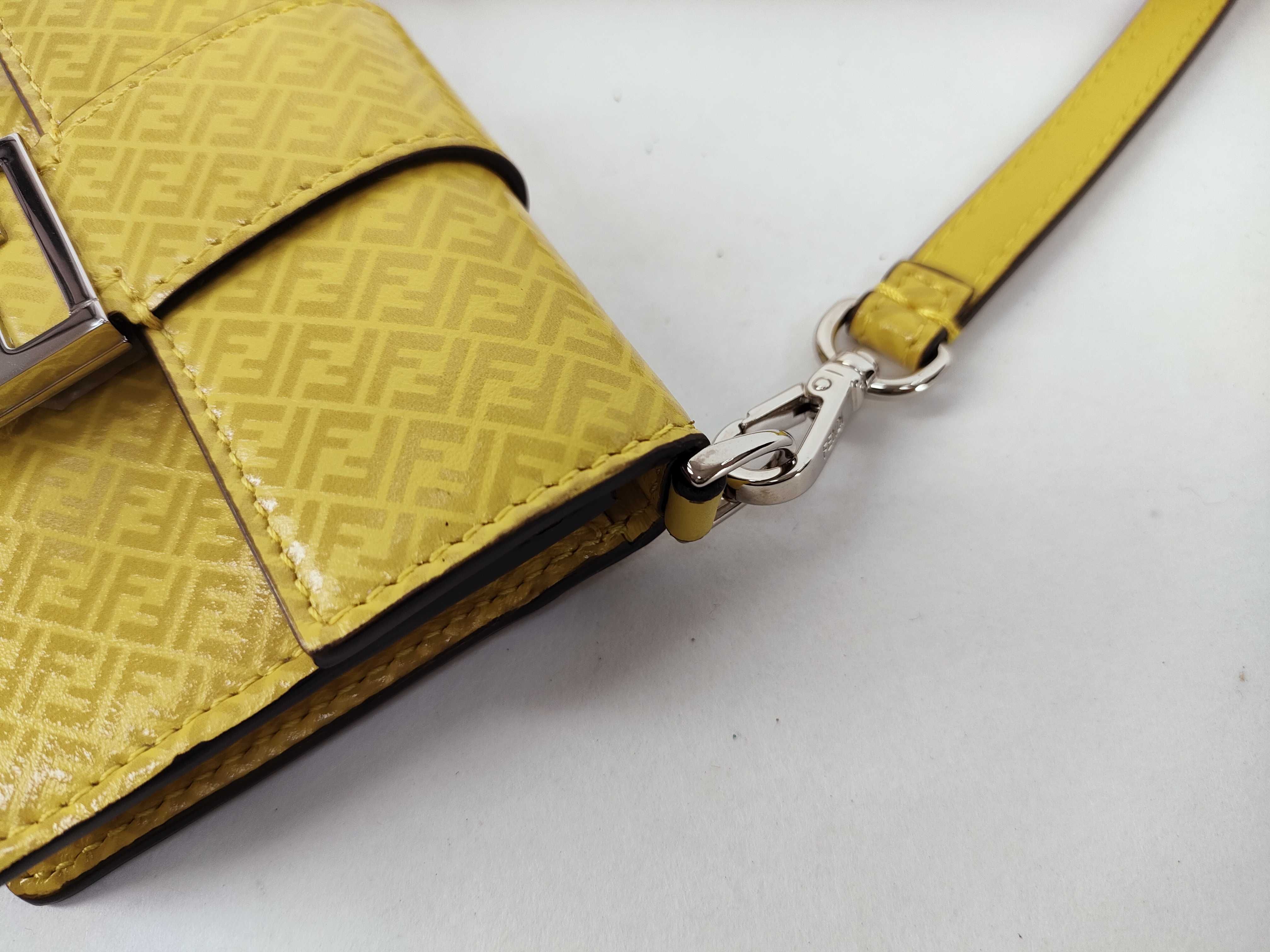 Pouch Chain Shoulder Bag — view 5