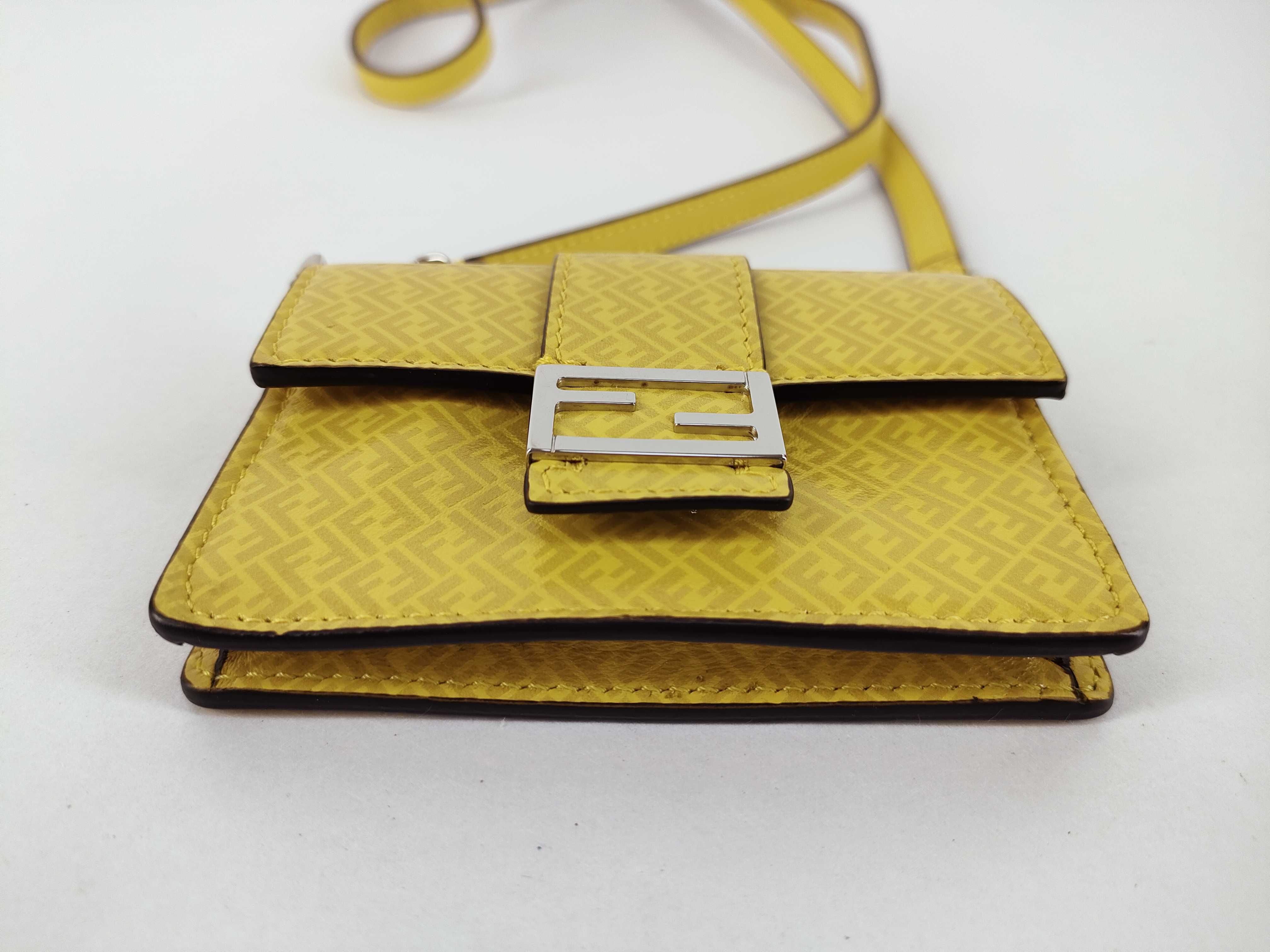 Pouch Chain Shoulder Bag — view 6