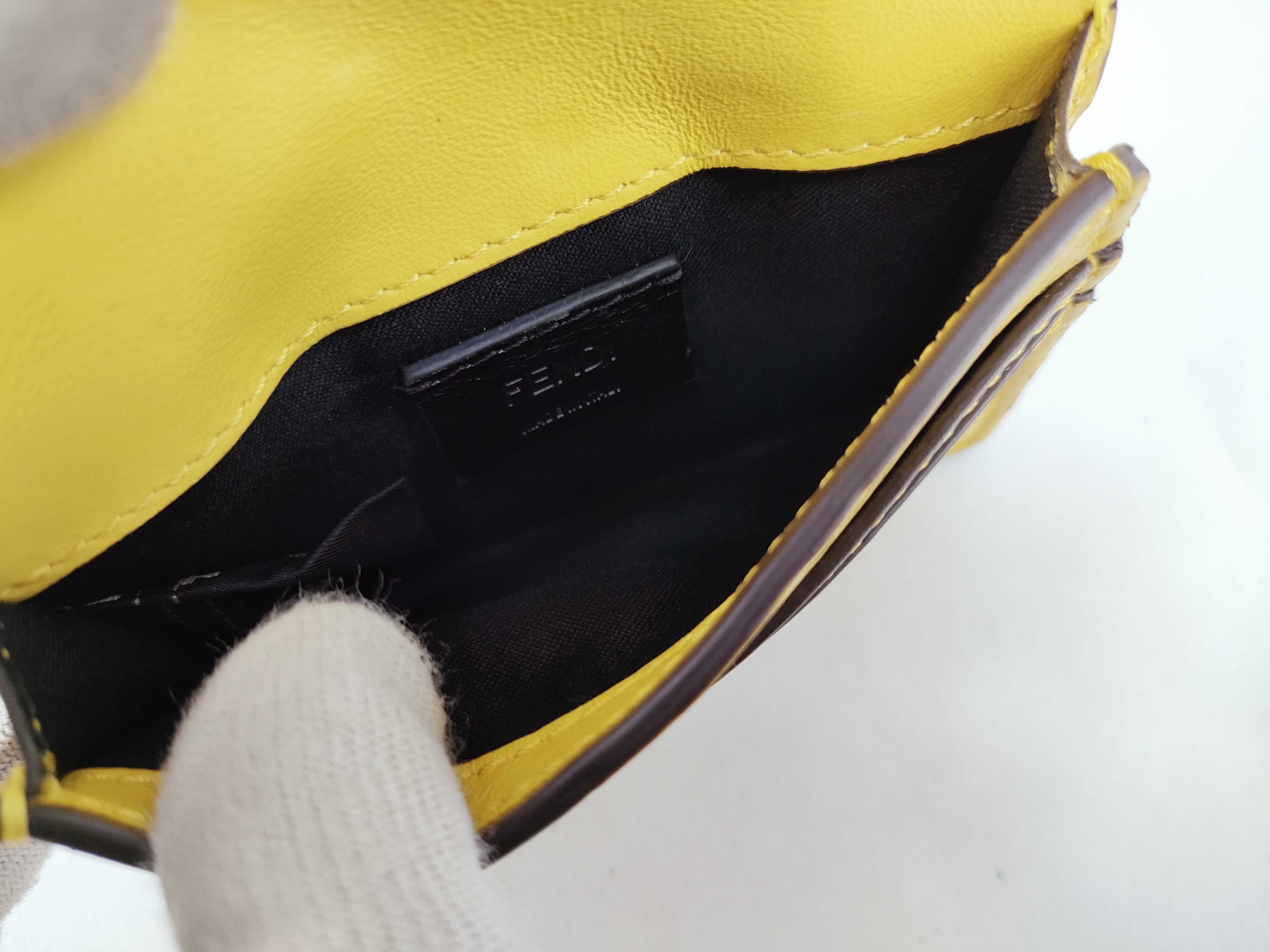 Pouch Chain Shoulder Bag — view 9