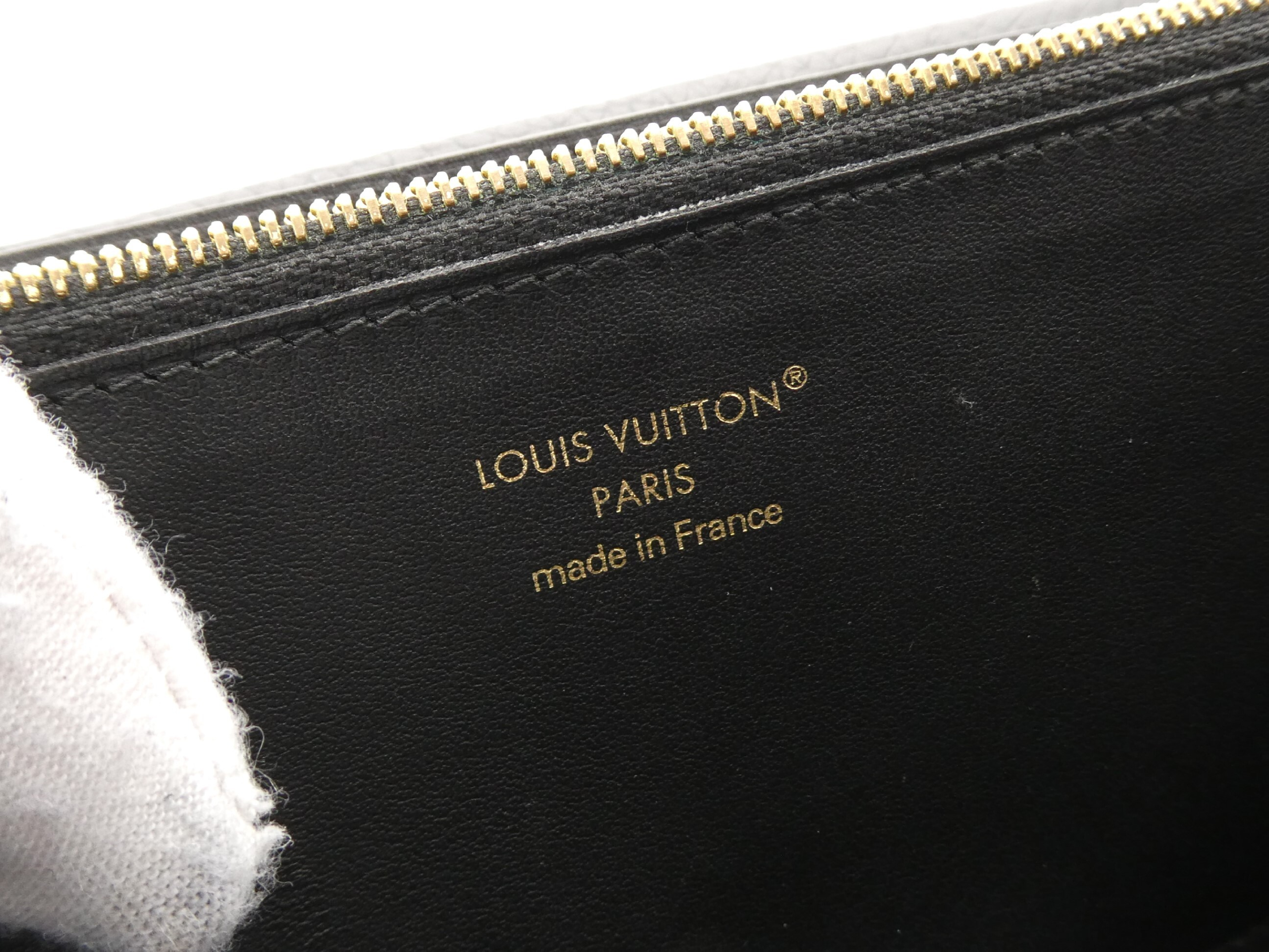 Portefeuille Capucines Studded Wallet — view 8