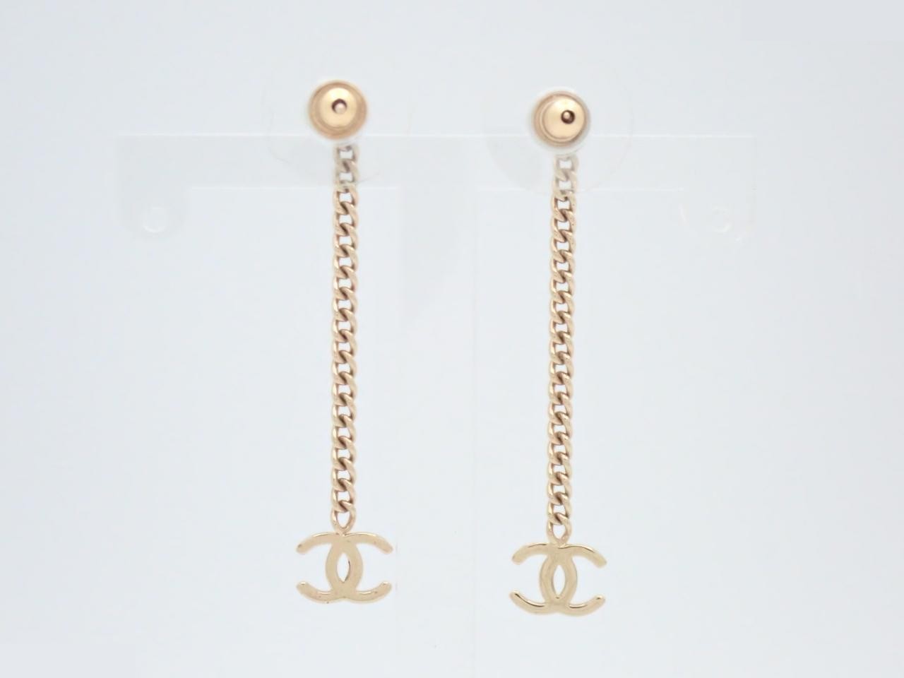 earrings — view 2