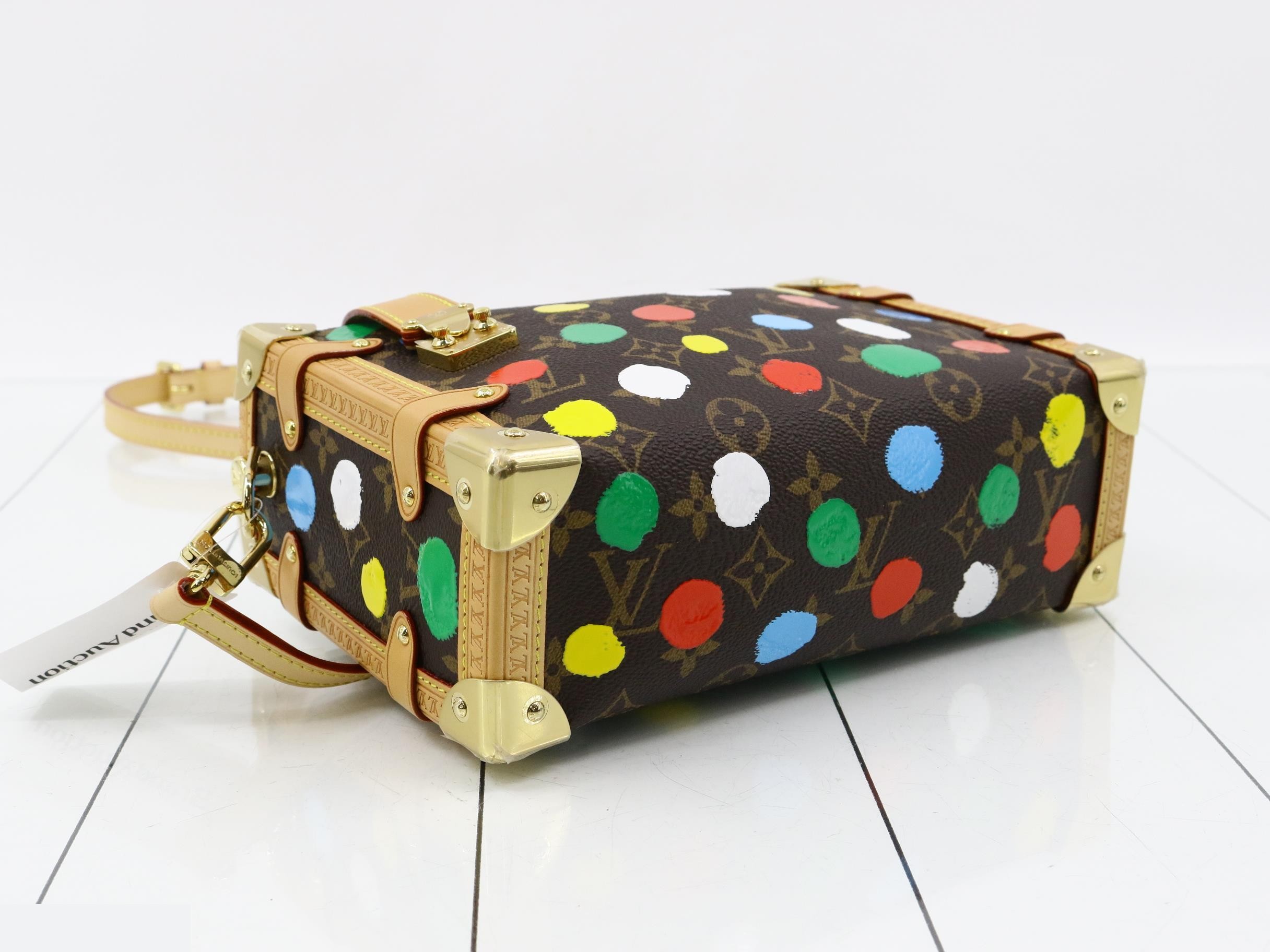 Yayoi Kusama Collaboration Side Trunk 2-Way Shoulder Bag — view 5