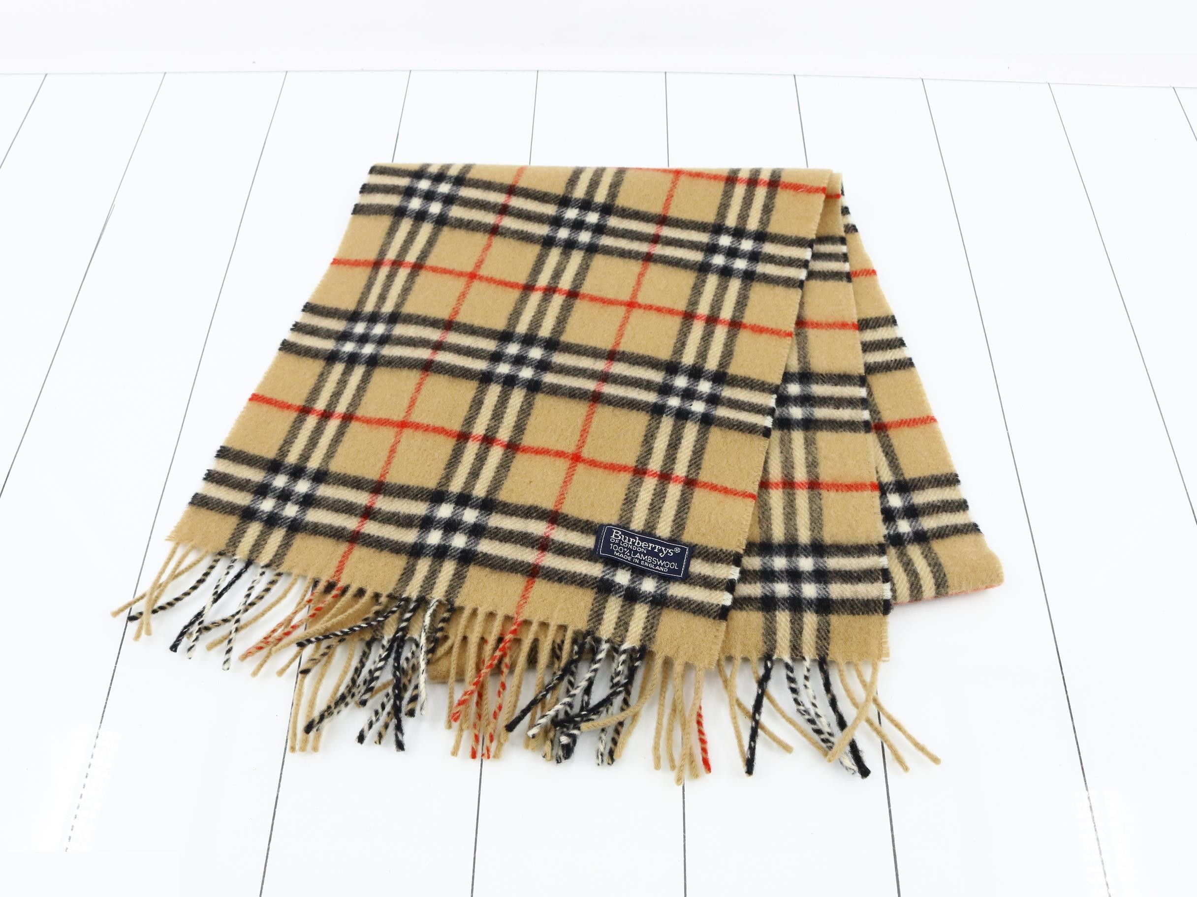 Other lines: Small items, accessories, and scarves — view 2