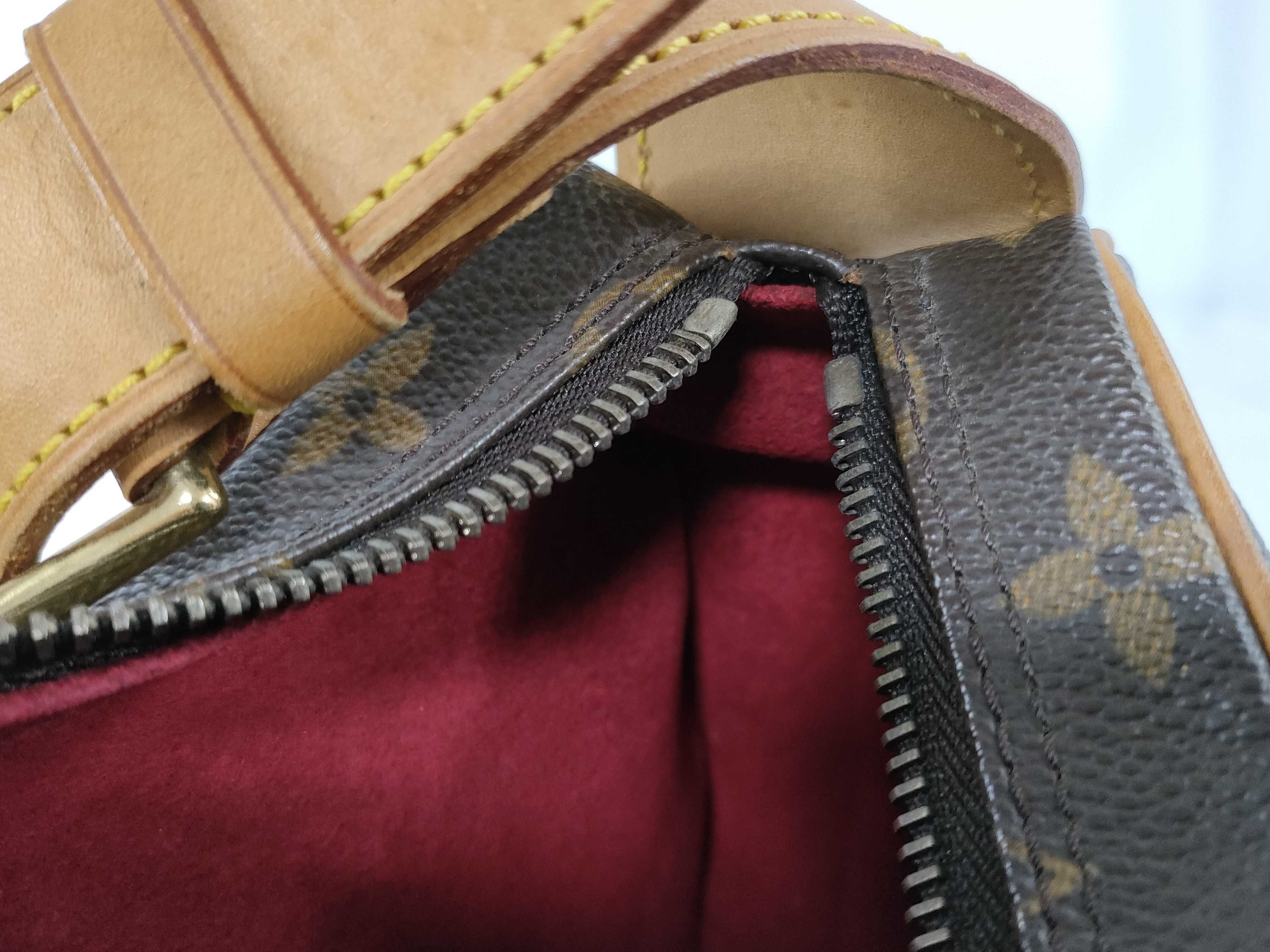 Monogram Louis Vuitton Croissant MM Monogram M51512 TH0033 Shoulder Bag — view 10